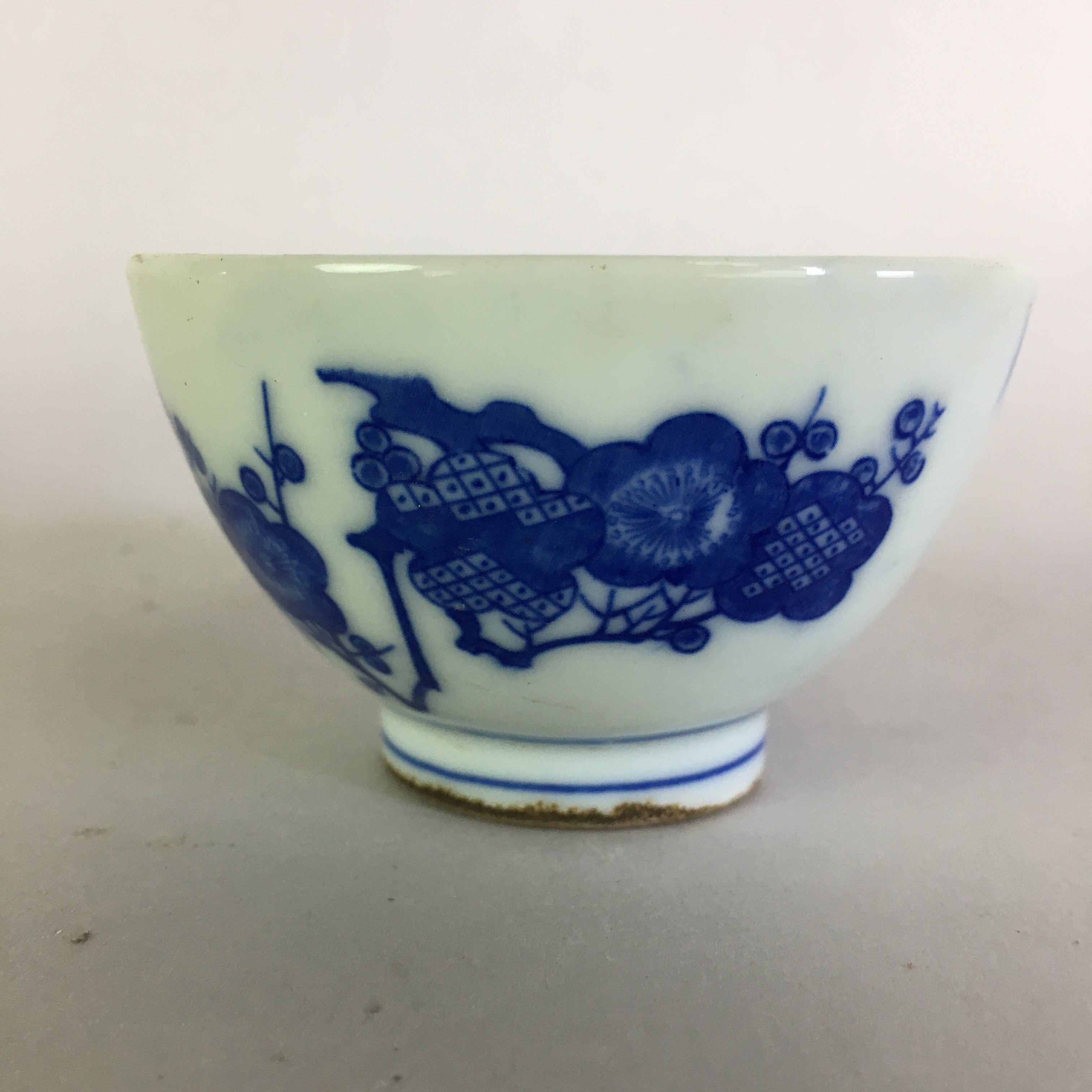Japanese Porcelain Sake Cup Guinomi Sakazuki Vtg Blue Plum Blossom GU884