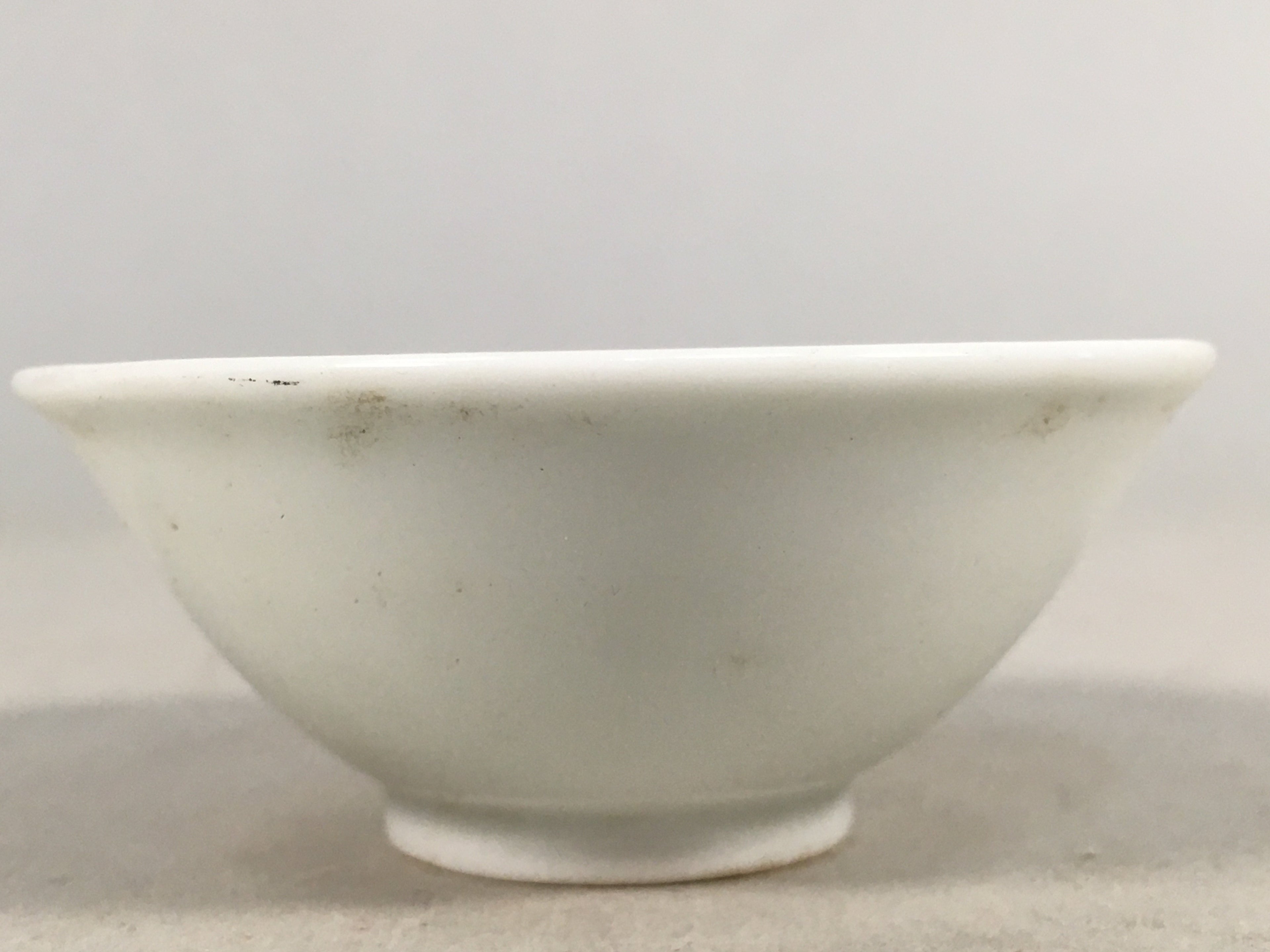 Japanese Porcelain Sake Cup Guinomi Sakazuki Vtg Blue White GU793