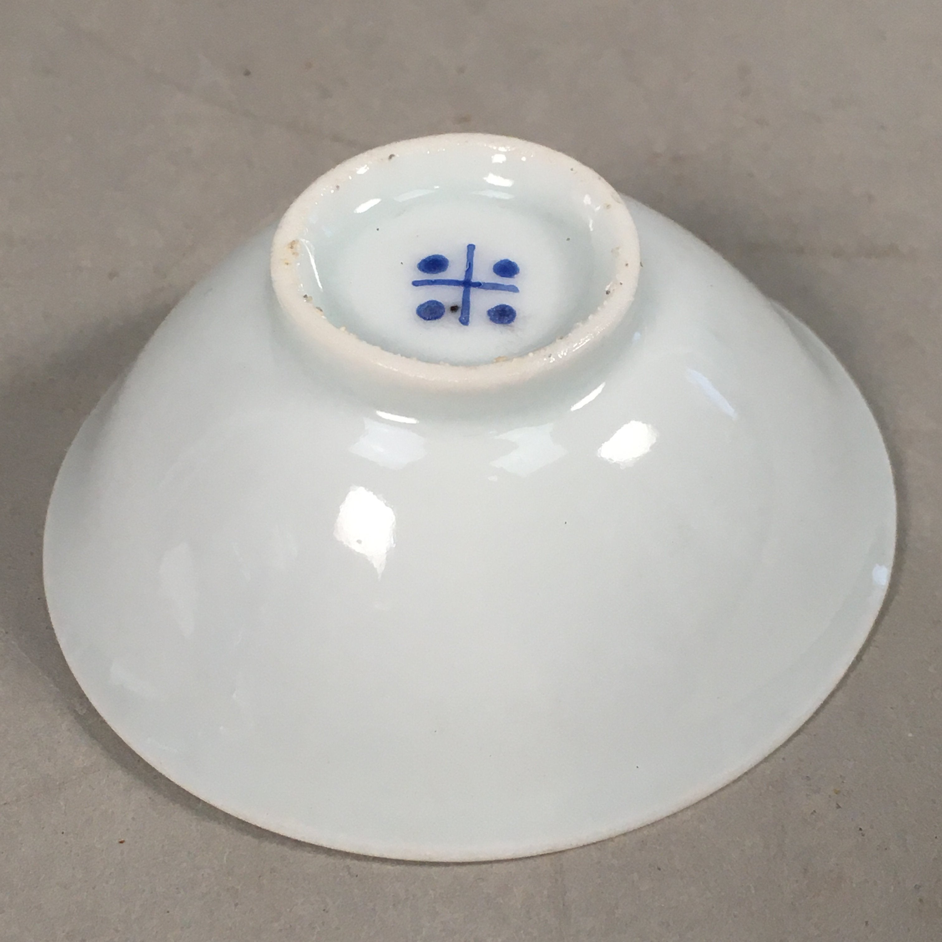 Japanese Porcelain Sake Cup Guinomi Sakazuki Vtg Blue White GU794