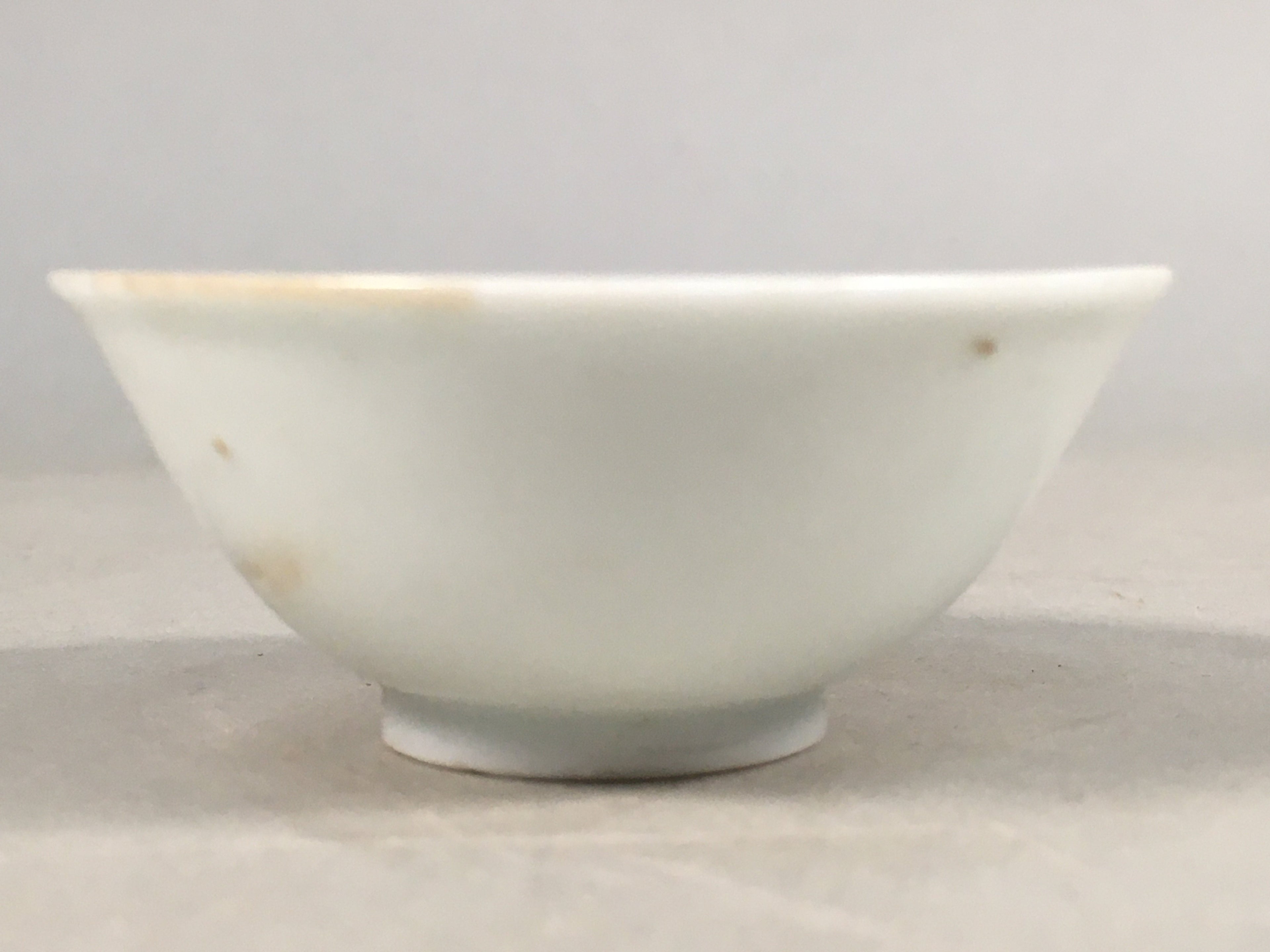Japanese Porcelain Sake Cup Guinomi Sakazuki Vtg Blue White GU800