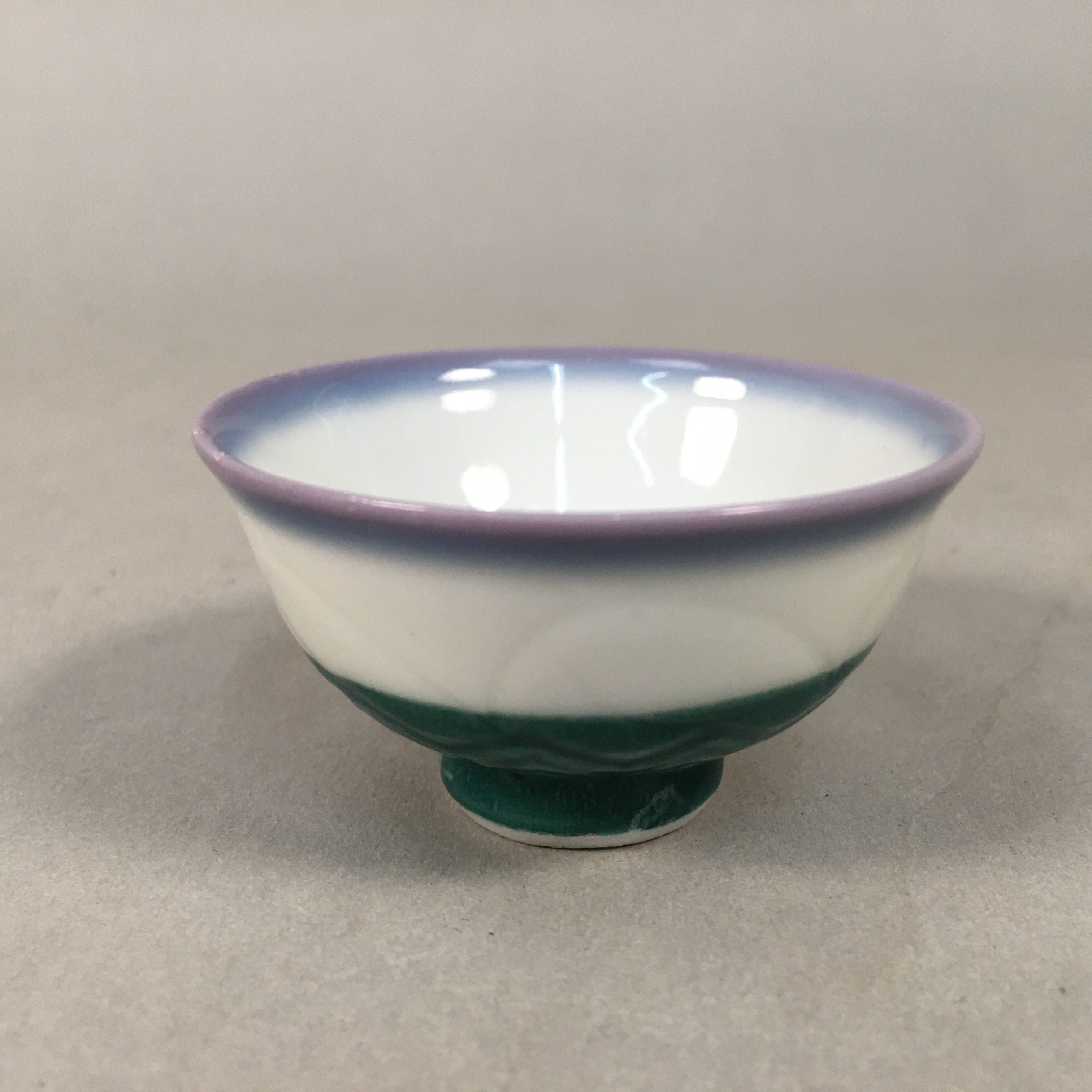 Japanese Porcelain Sake Cup Guinomi Sakazuki Vtg Blue White Green GU851