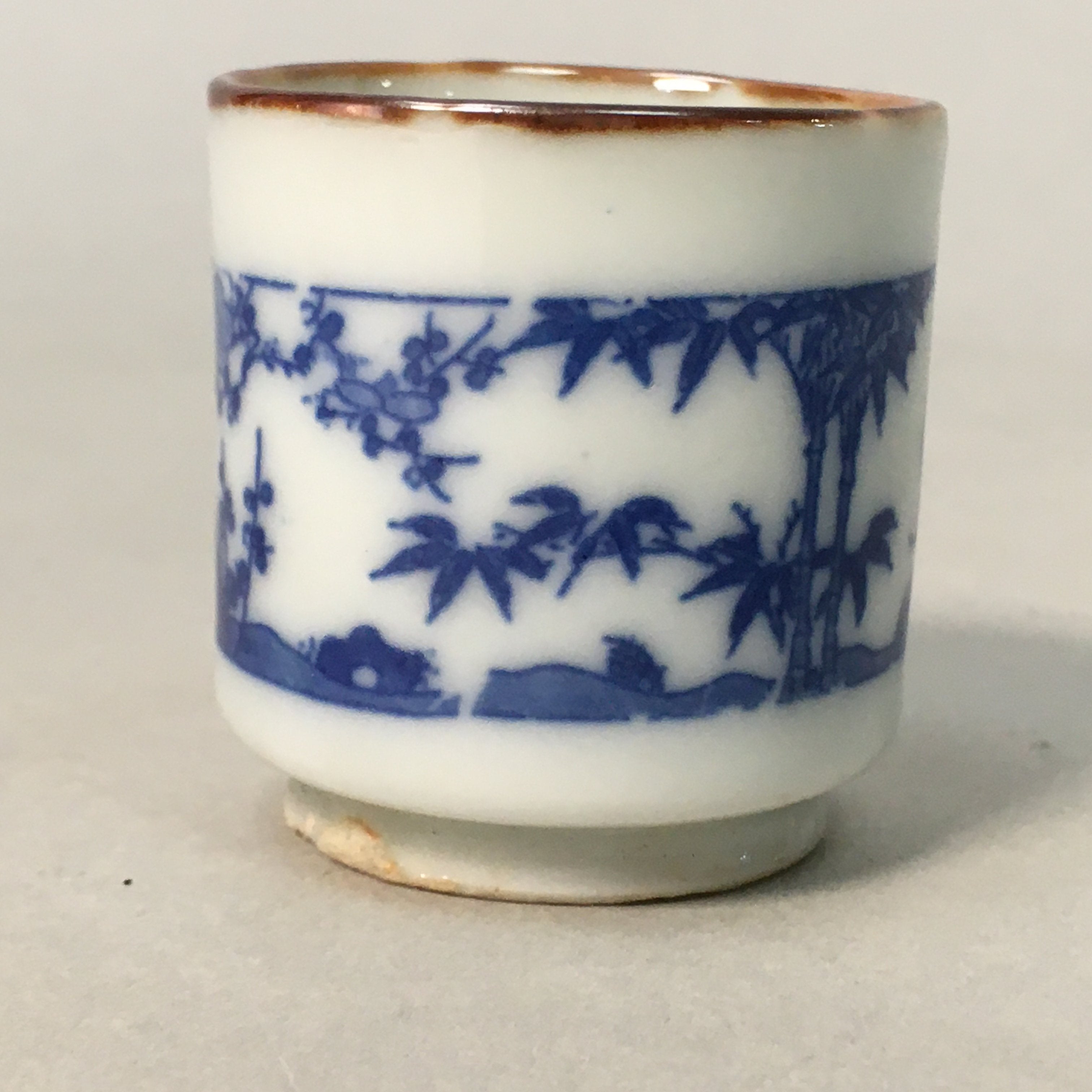Japanese Porcelain Sake Cup Guinomi Sakazuki Vtg Blue White Lucky Plants GU760