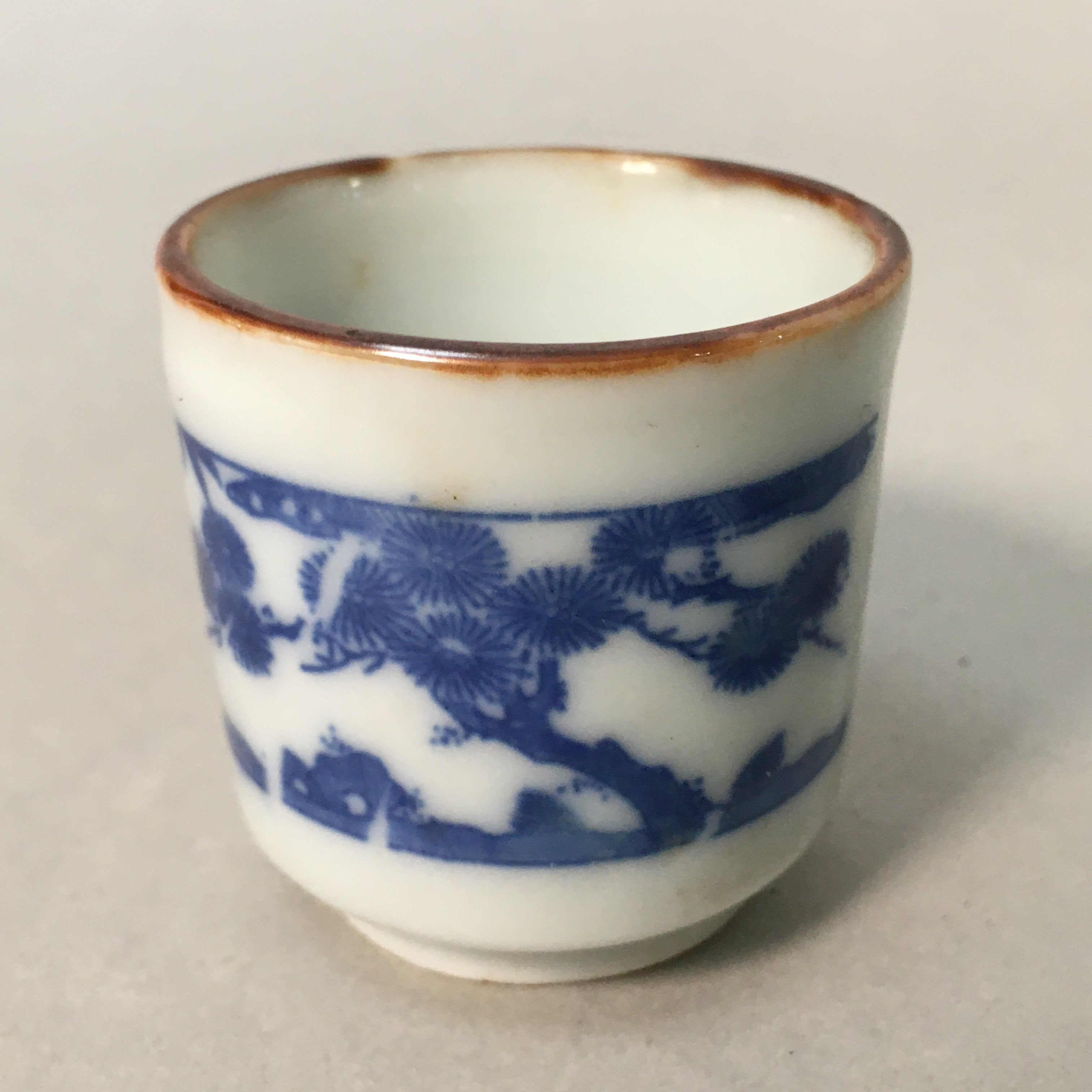 Japanese Porcelain Sake Cup Guinomi Sakazuki Vtg Blue White Lucky Plants GU763