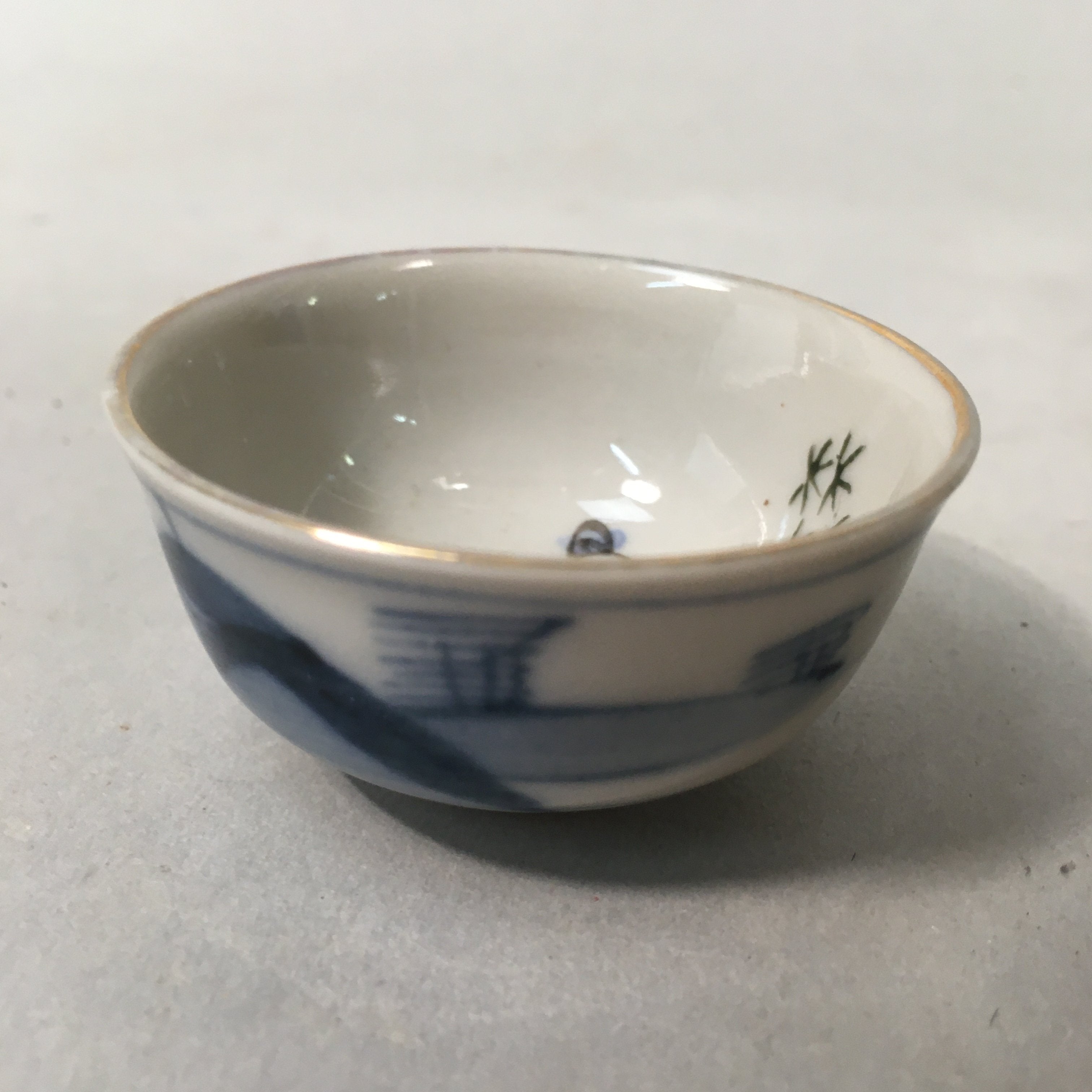 Japanese Porcelain Sake Cup Guinomi Sakazuki Vtg Blue White Men GU752