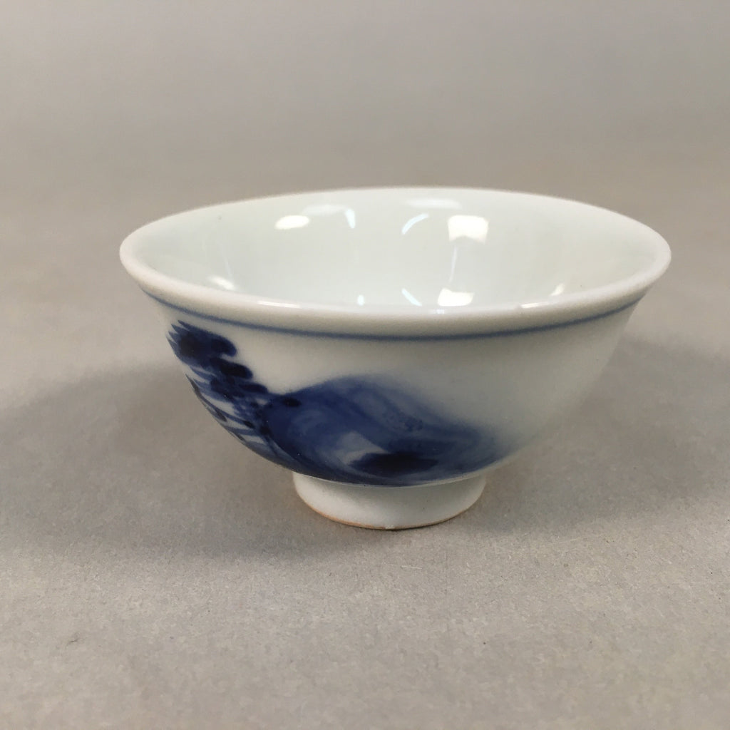 Japanese Porcelain Sake Cup Guinomi Sakazuki Vtg Blue White Mountain GU874