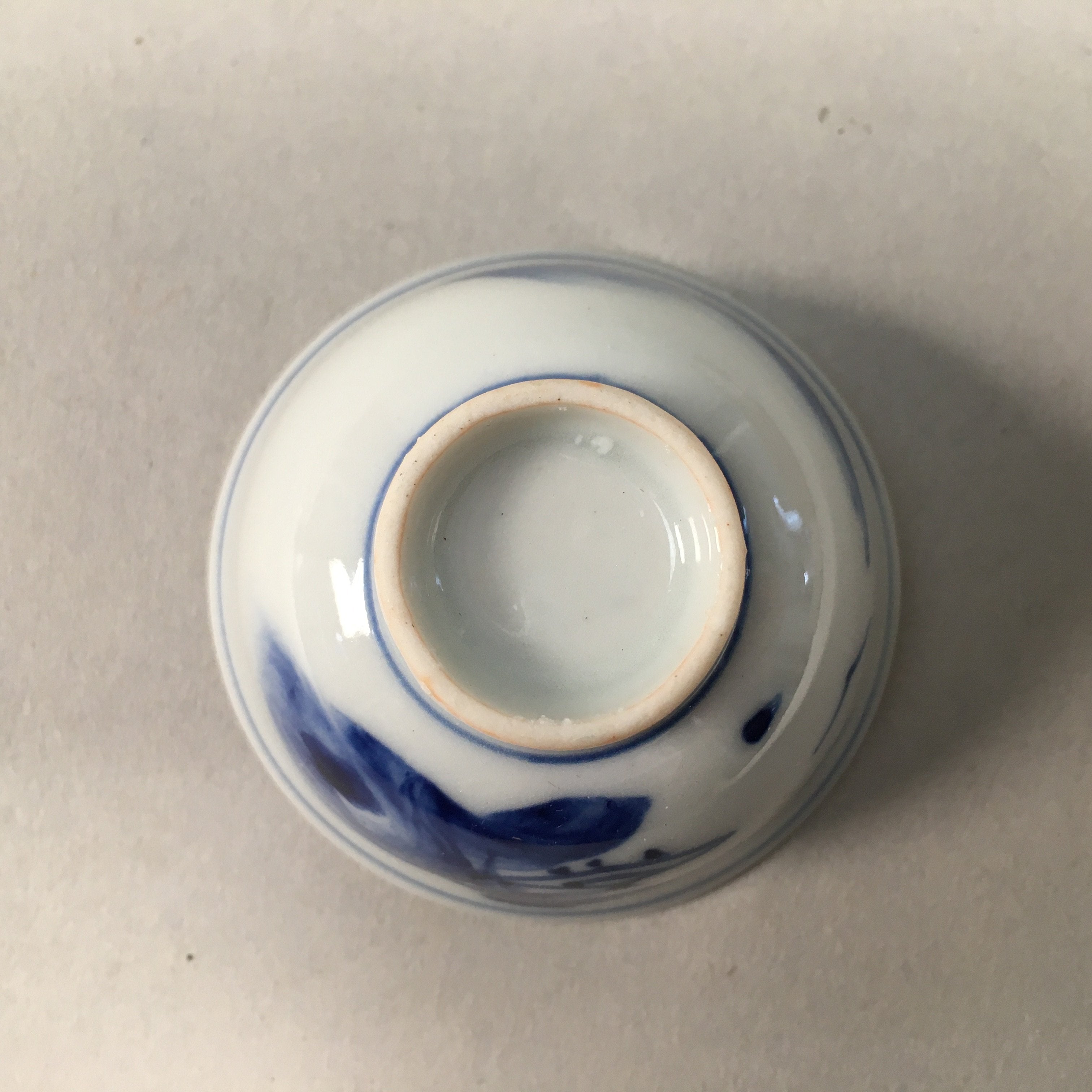 Japanese Porcelain Sake Cup Guinomi Sakazuki Vtg Blue White Mountain GU874