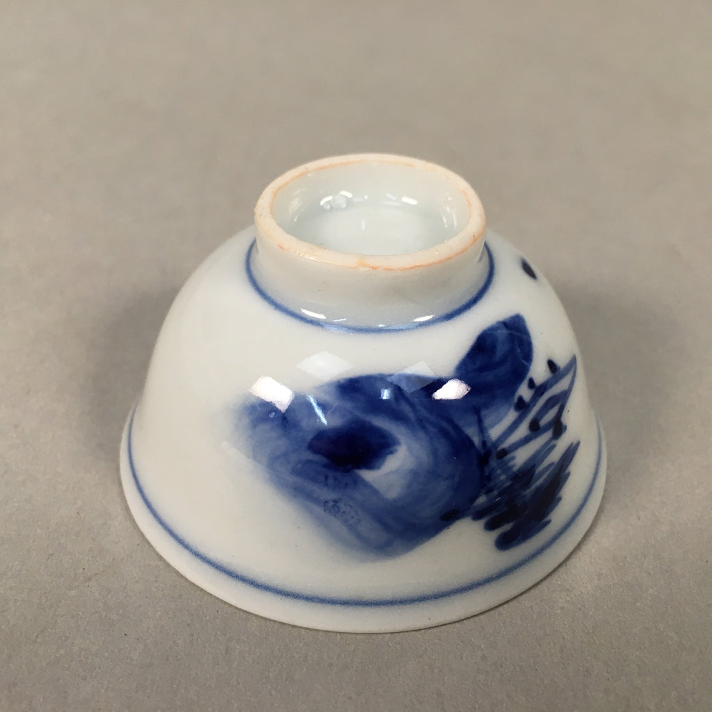 Japanese Porcelain Sake Cup Guinomi Sakazuki Vtg Blue White Mountain GU874