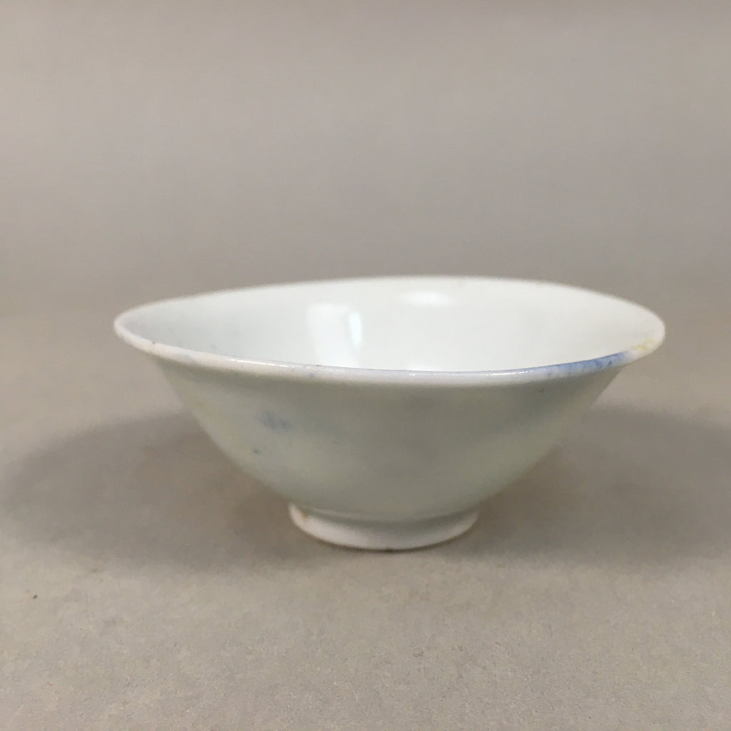 Japanese Porcelain Sake Cup Guinomi Sakazuki Vtg Blue White Plum Blossom GU855