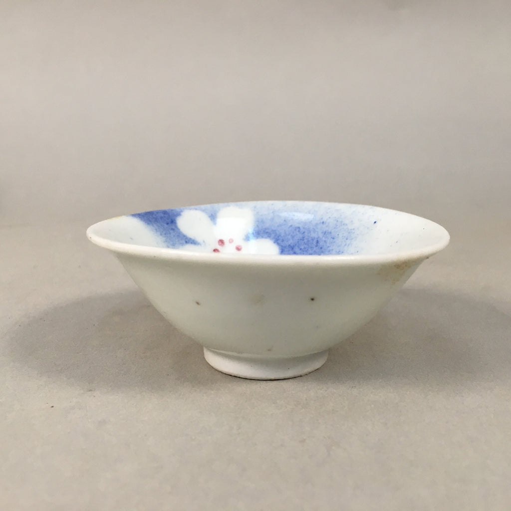 Japanese Porcelain Sake Cup Guinomi Sakazuki Vtg Blue White Plum Blossom GU855