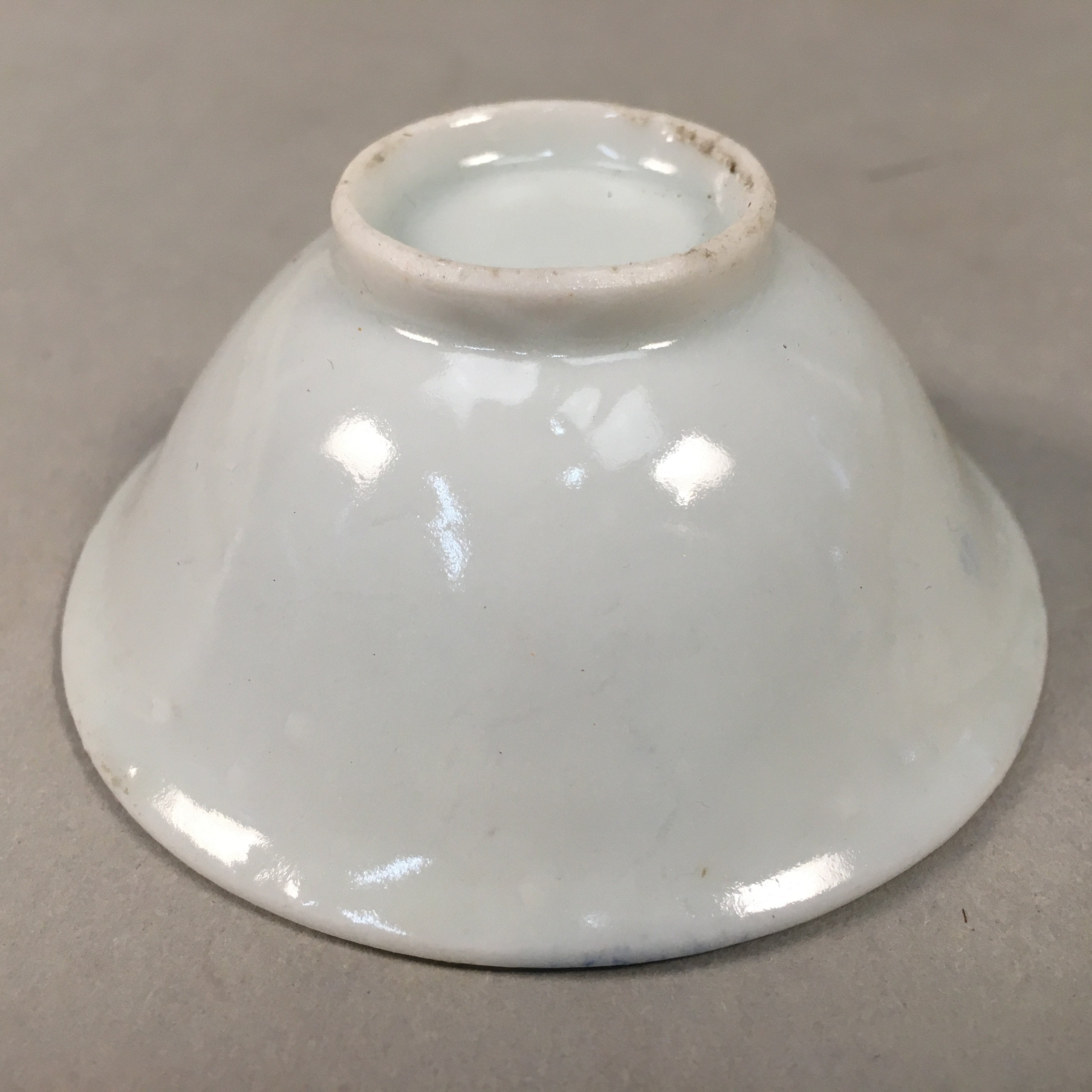 Japanese Porcelain Sake Cup Guinomi Sakazuki Vtg Blue White Plum Blossom GU855