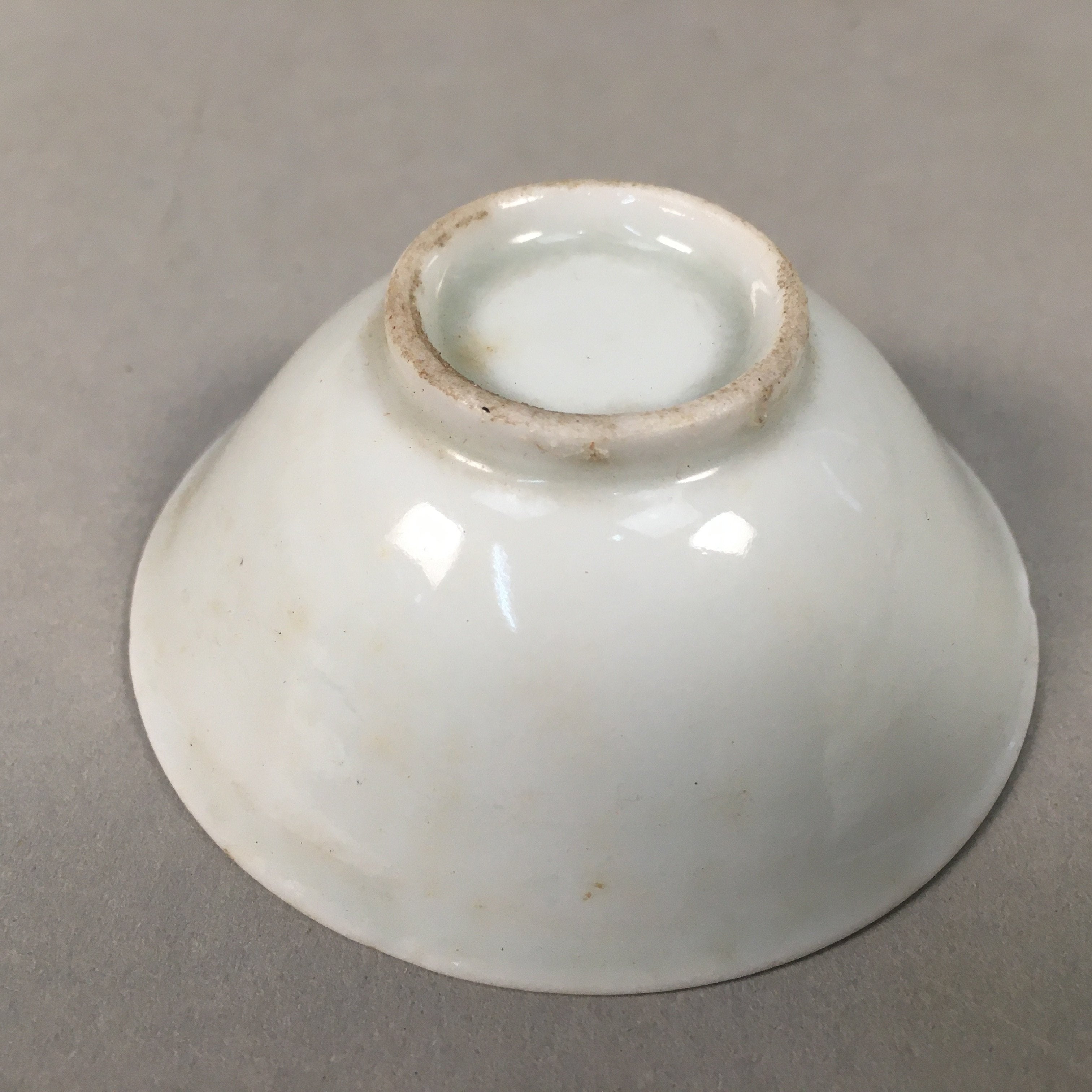 Japanese Porcelain Sake Cup Guinomi Sakazuki Vtg Blue White Sakura GU870