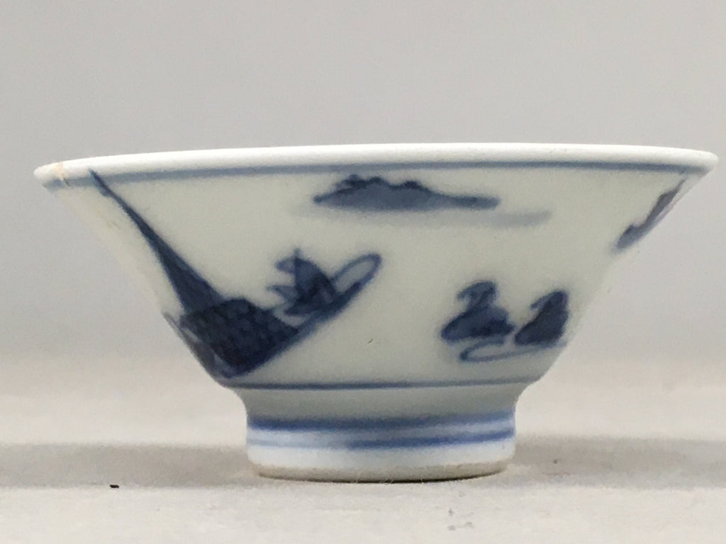 Japanese Porcelain Sake Cup Guinomi Sakazuki Vtg Blue White Sometsuke GU810