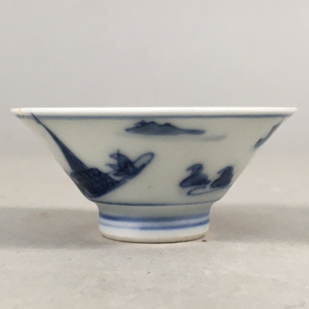 Japanese Porcelain Sake Cup Guinomi Sakazuki Vtg Blue White Sometsuke GU810