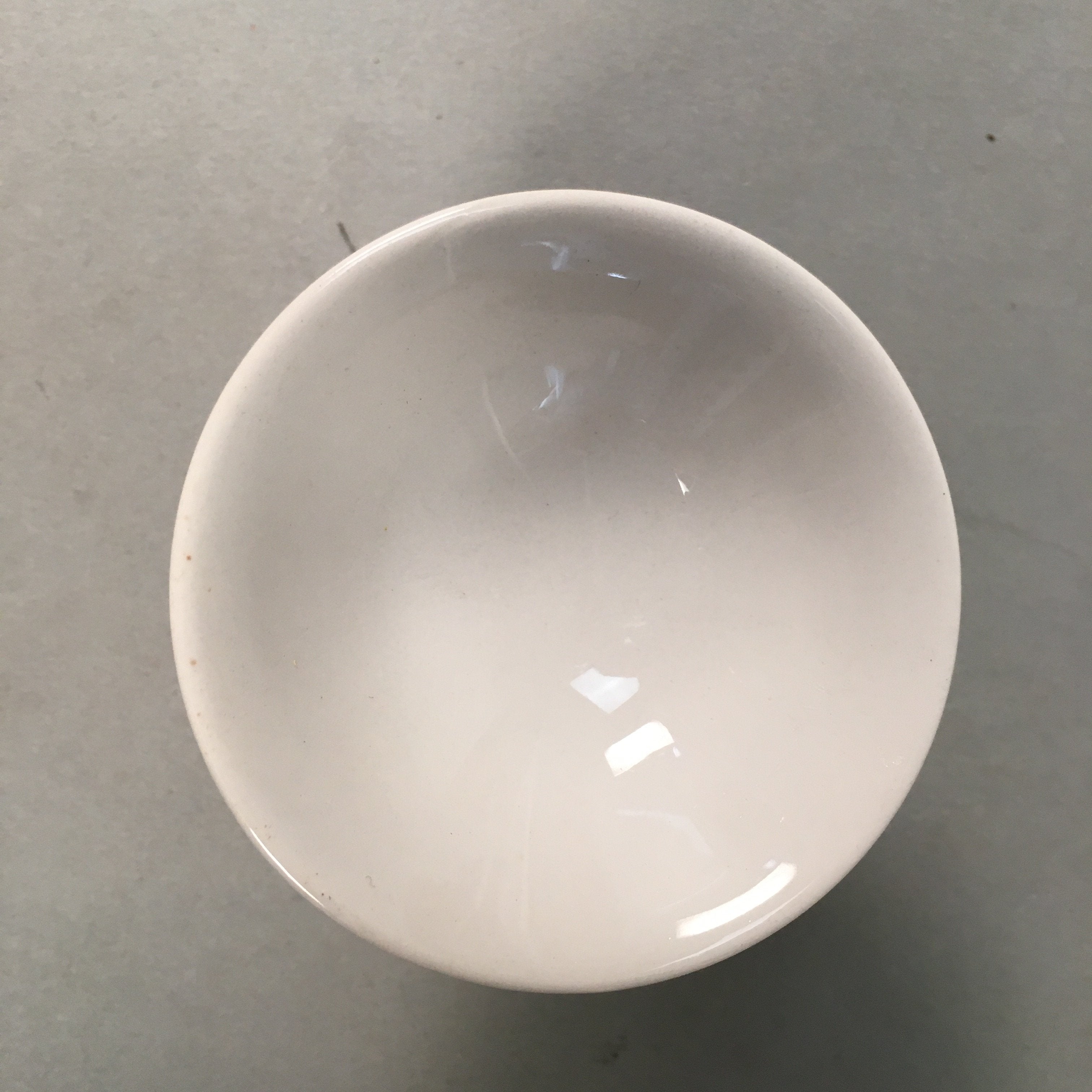 Japanese Porcelain Sake Cup Guinomi Sakazuki Vtg Blue White Sometsuke GU825