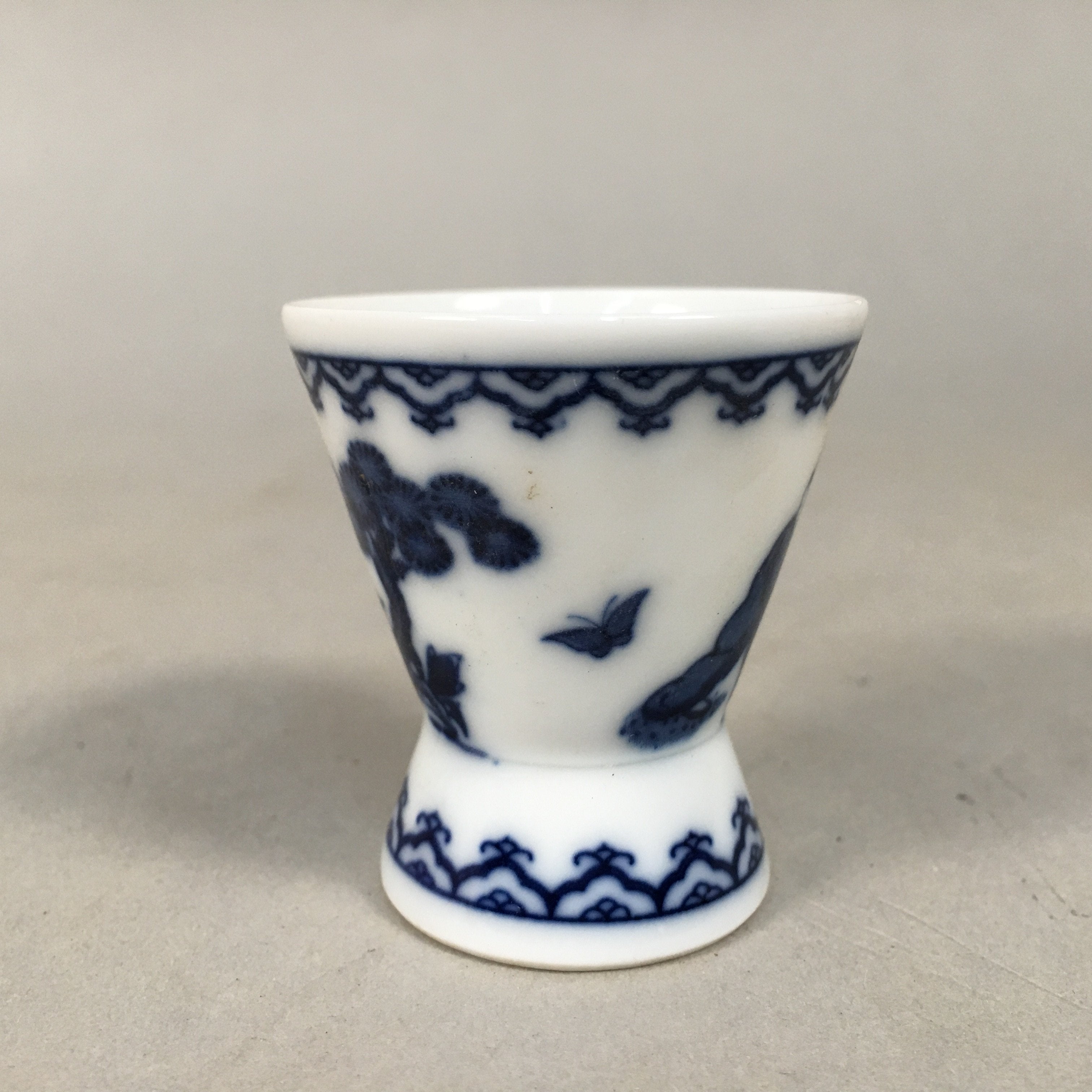 Japanese Porcelain Sake Cup Guinomi Sakazuki Vtg Blue White Sometsuke GU828