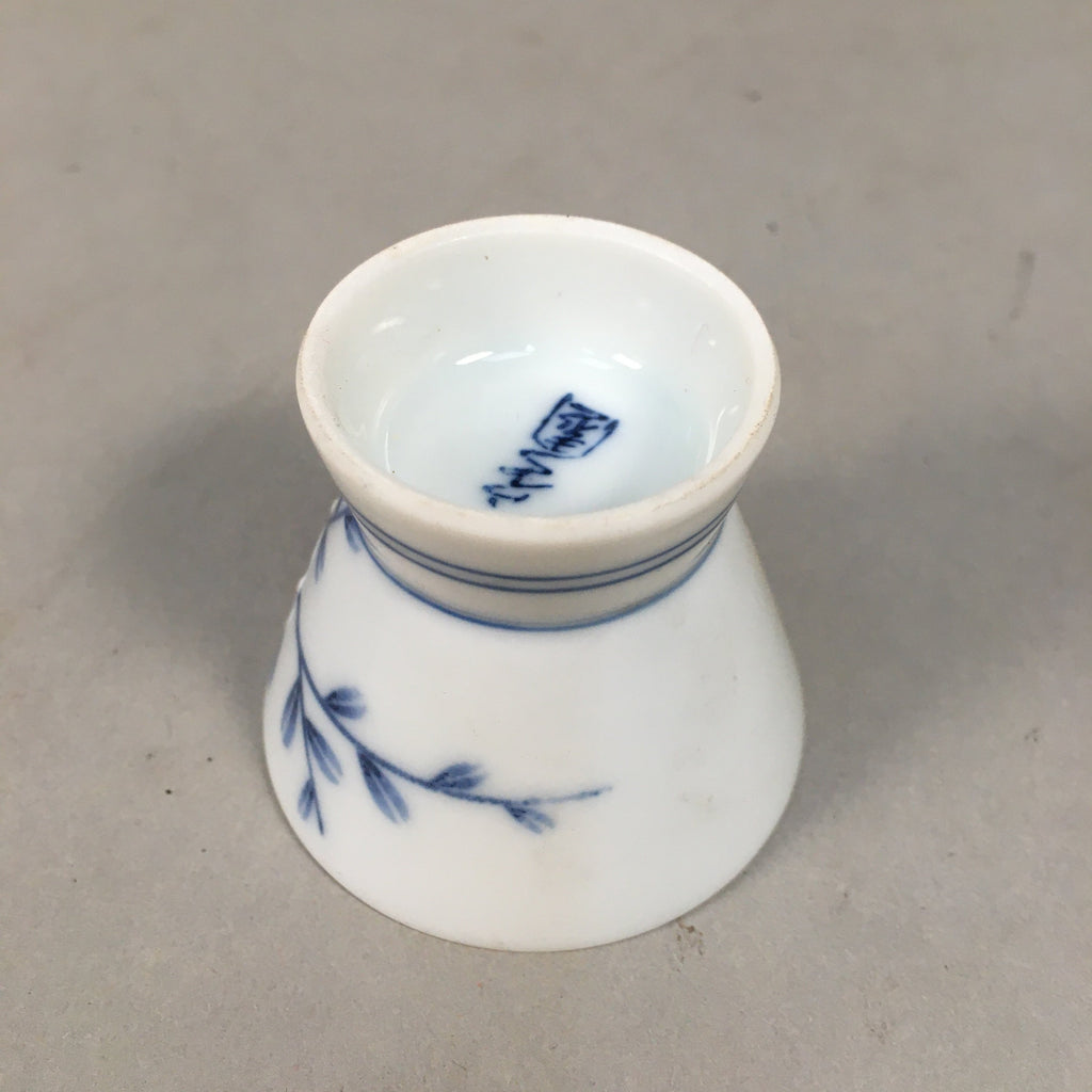 Japanese Porcelain Sake Cup Guinomi Sakazuki Vtg Blue White Sometsuke GU830