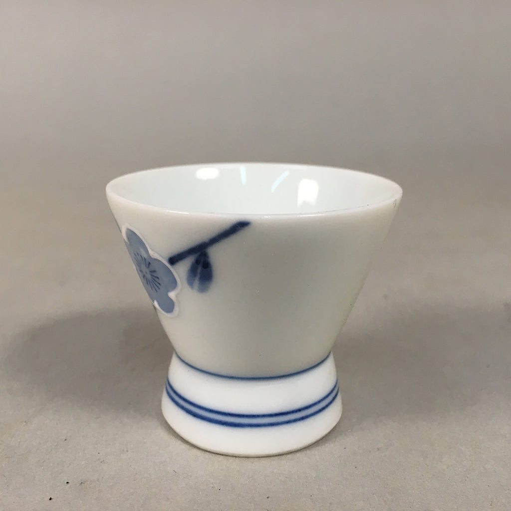 Japanese Porcelain Sake Cup Guinomi Sakazuki Vtg Blue White Sometsuke GU831