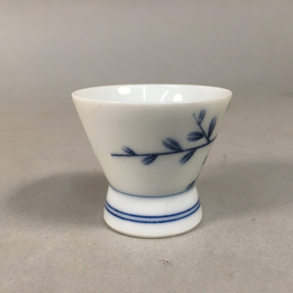 Japanese Porcelain Sake Cup Guinomi Sakazuki Vtg Blue White Sometsuke GU831