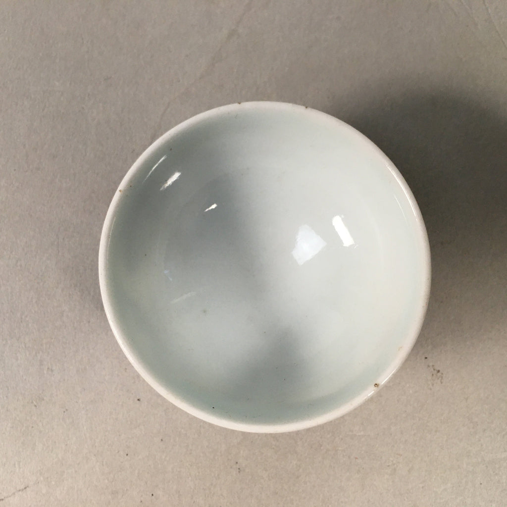 Japanese Porcelain Sake Cup Guinomi Sakazuki Vtg Blue White Sometsuke GU841