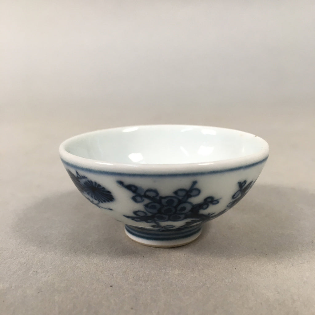 Japanese Porcelain Sake Cup Guinomi Sakazuki Vtg Blue White Sometsuke GU841