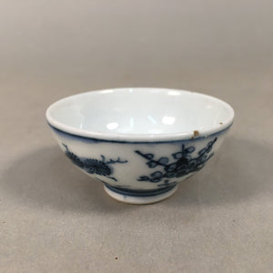 Japanese Porcelain Sake Cup Guinomi Sakazuki Vtg Blue White Sometsuke GU843