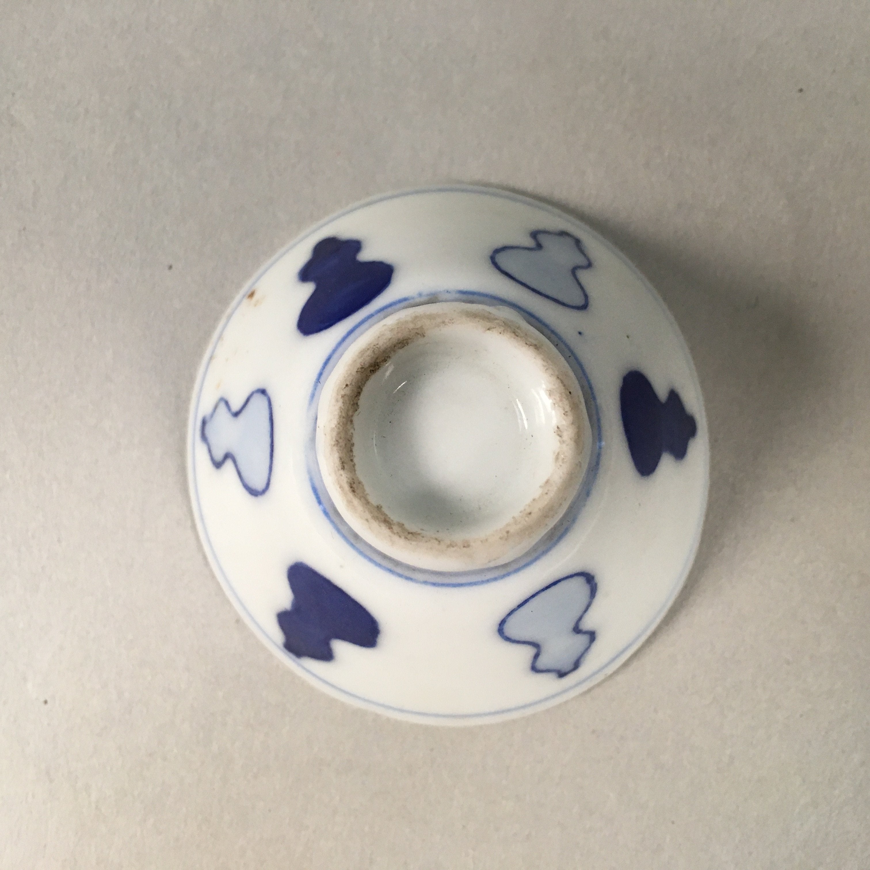 Japanese Porcelain Sake Cup Guinomi Sakazuki Vtg Blue White Sometsuke GU860