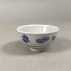 Japanese Porcelain Sake Cup Guinomi Sakazuki Vtg Blue White Sometsuke GU866