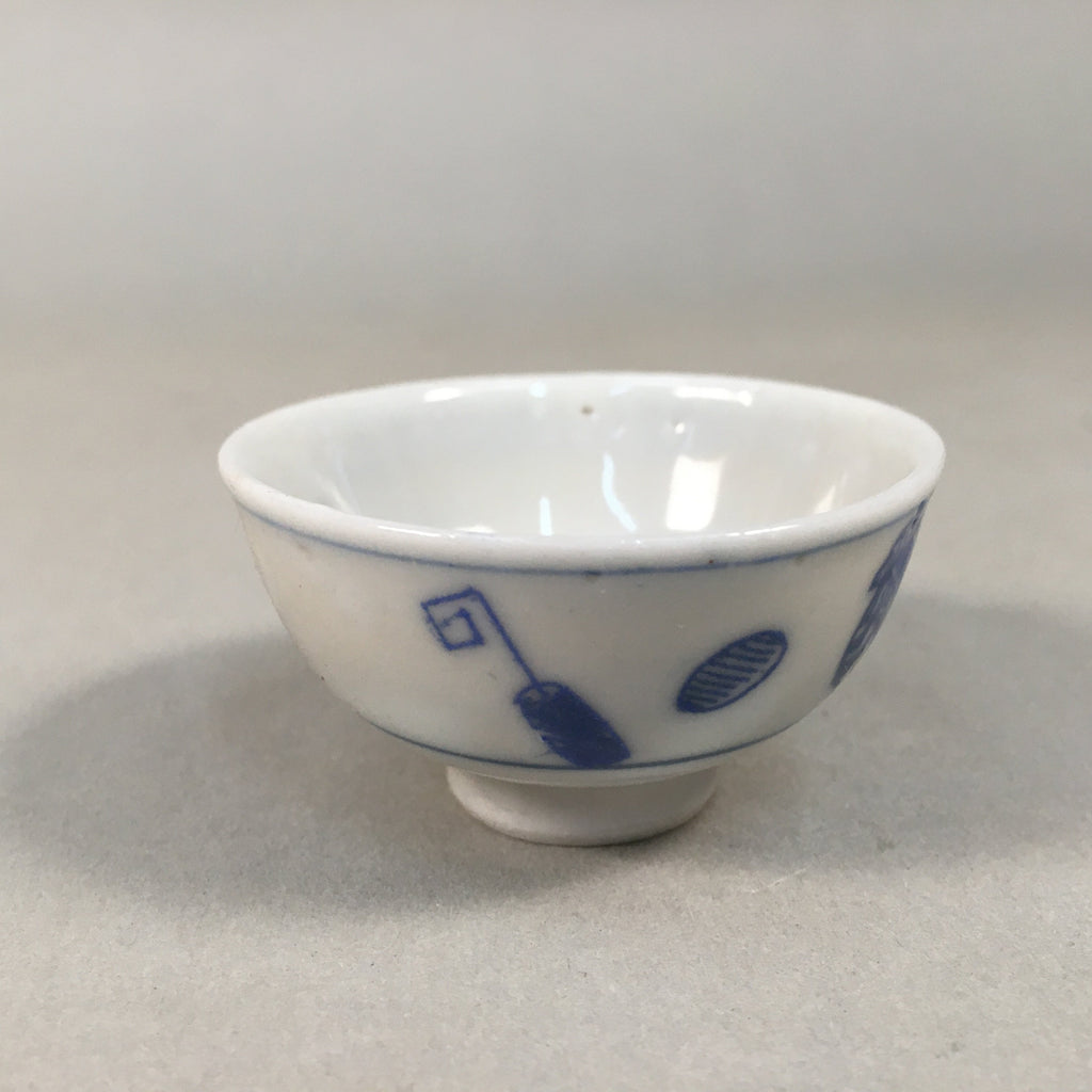 Japanese Porcelain Sake Cup Guinomi Sakazuki Vtg Blue White Sometsuke GU866