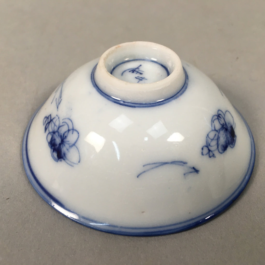 Japanese Porcelain Sake Cup Guinomi Sakazuki Vtg Blue White Sometsuke GU871