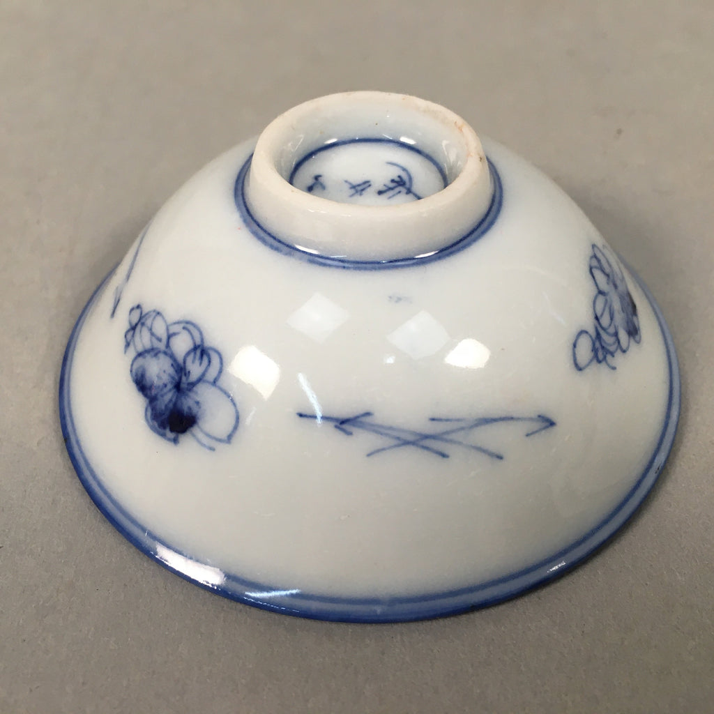 Japanese Porcelain Sake Cup Guinomi Sakazuki Vtg Blue White Sometsuke GU871