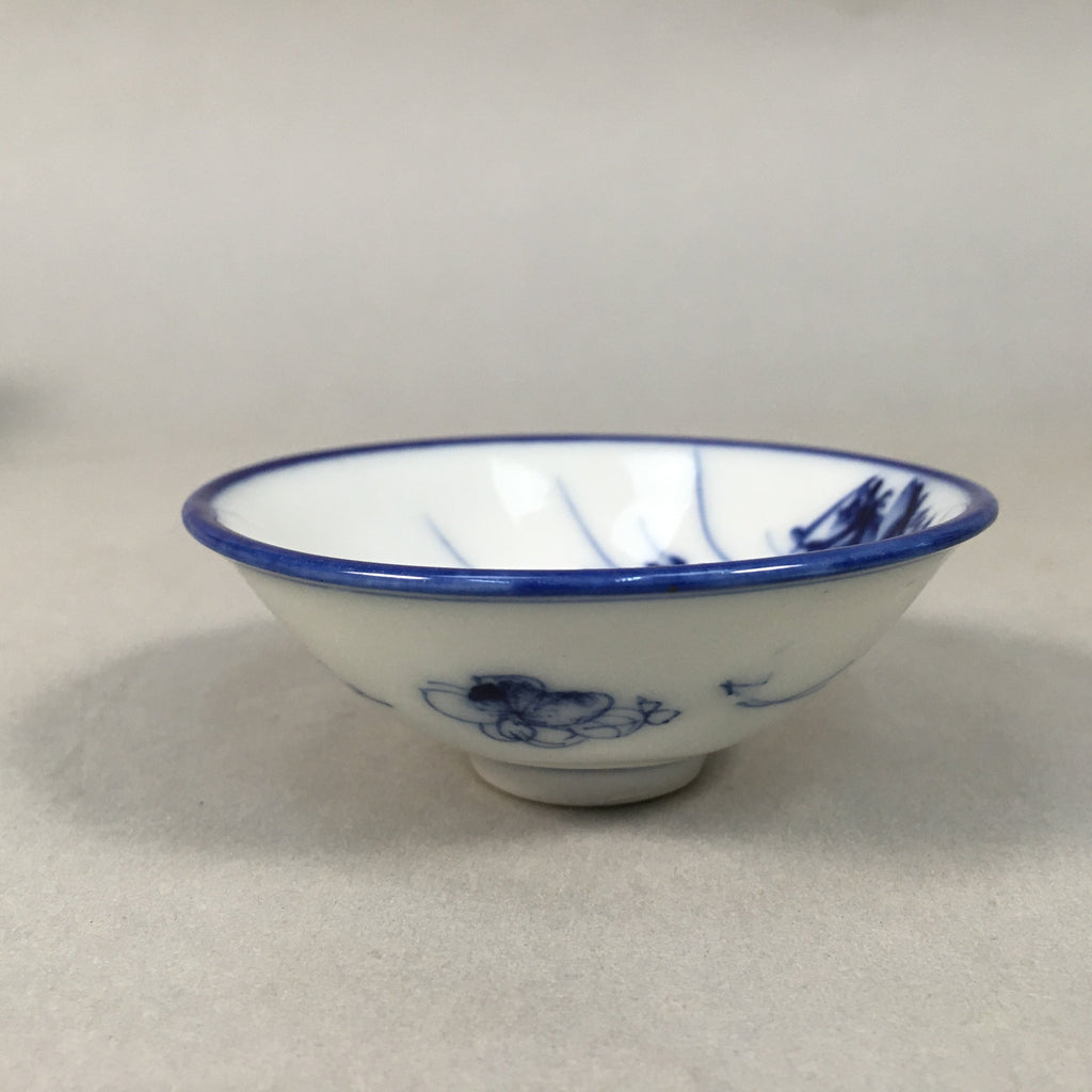 Japanese Porcelain Sake Cup Guinomi Sakazuki Vtg Blue White Sometsuke GU871