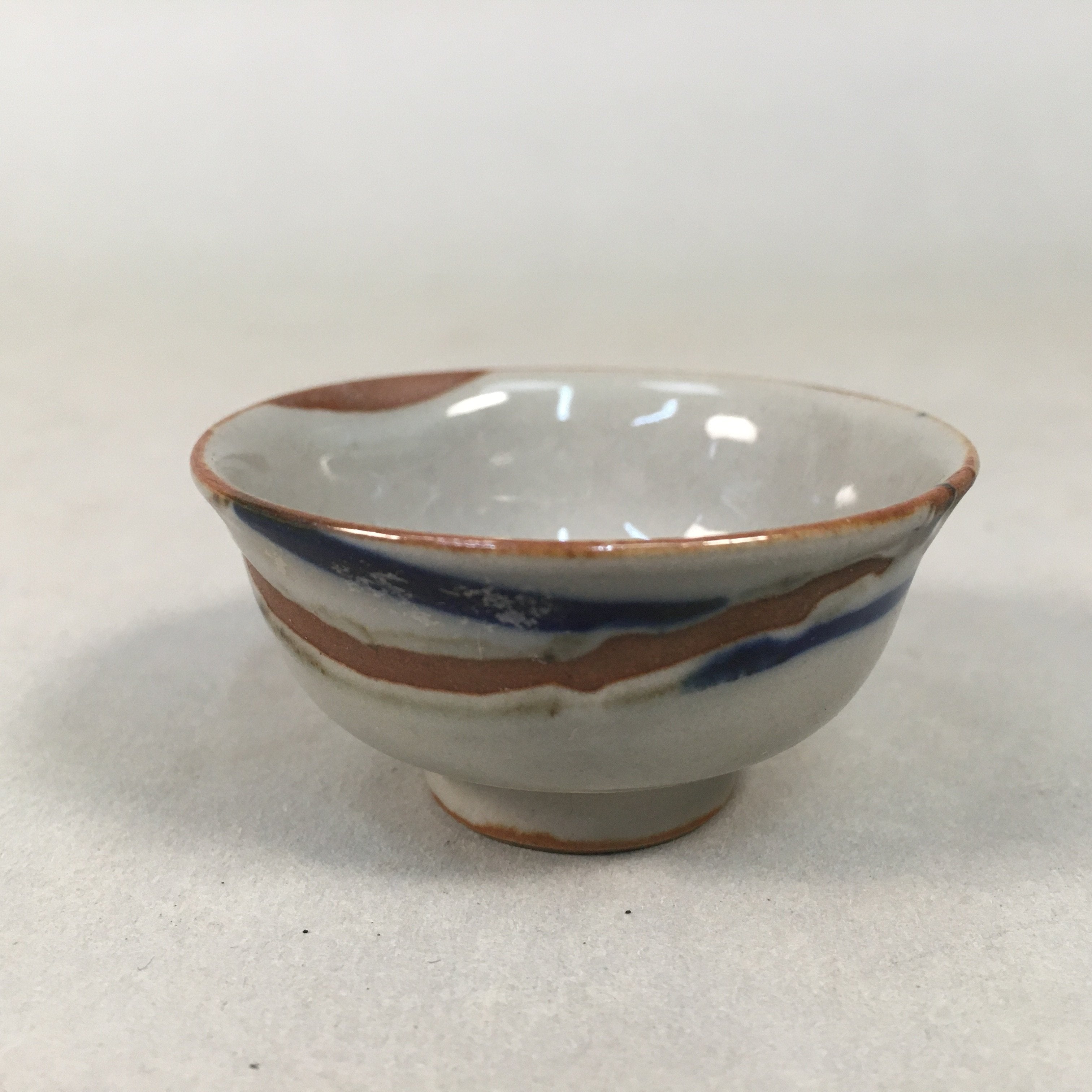 Japanese Porcelain Sake Cup Guinomi Sakazuki Vtg Brown Gray GU833