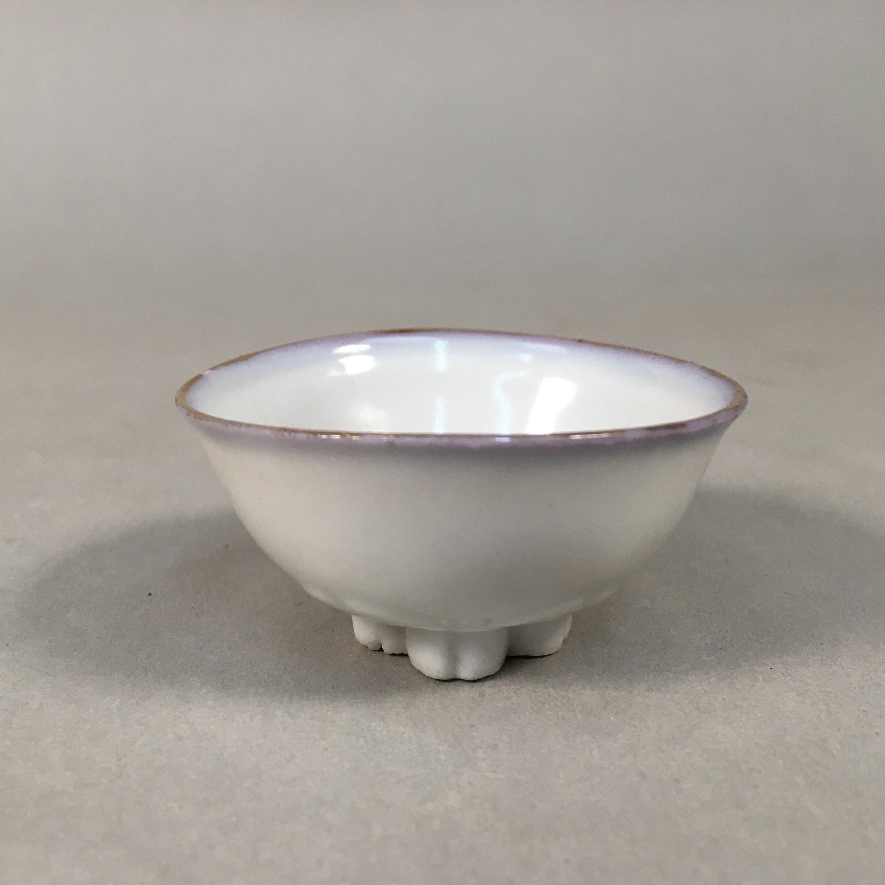 Japanese Porcelain Sake Cup Guinomi Sakazuki Vtg Daruma Cherry Blossom GU881