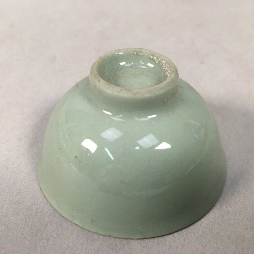 Japanese Porcelain Sake Cup Guinomi Sakazuki Vtg Green Celadon GU853
