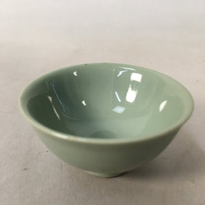Japanese Porcelain Sake Cup Guinomi Sakazuki Vtg Green Celadon GU853