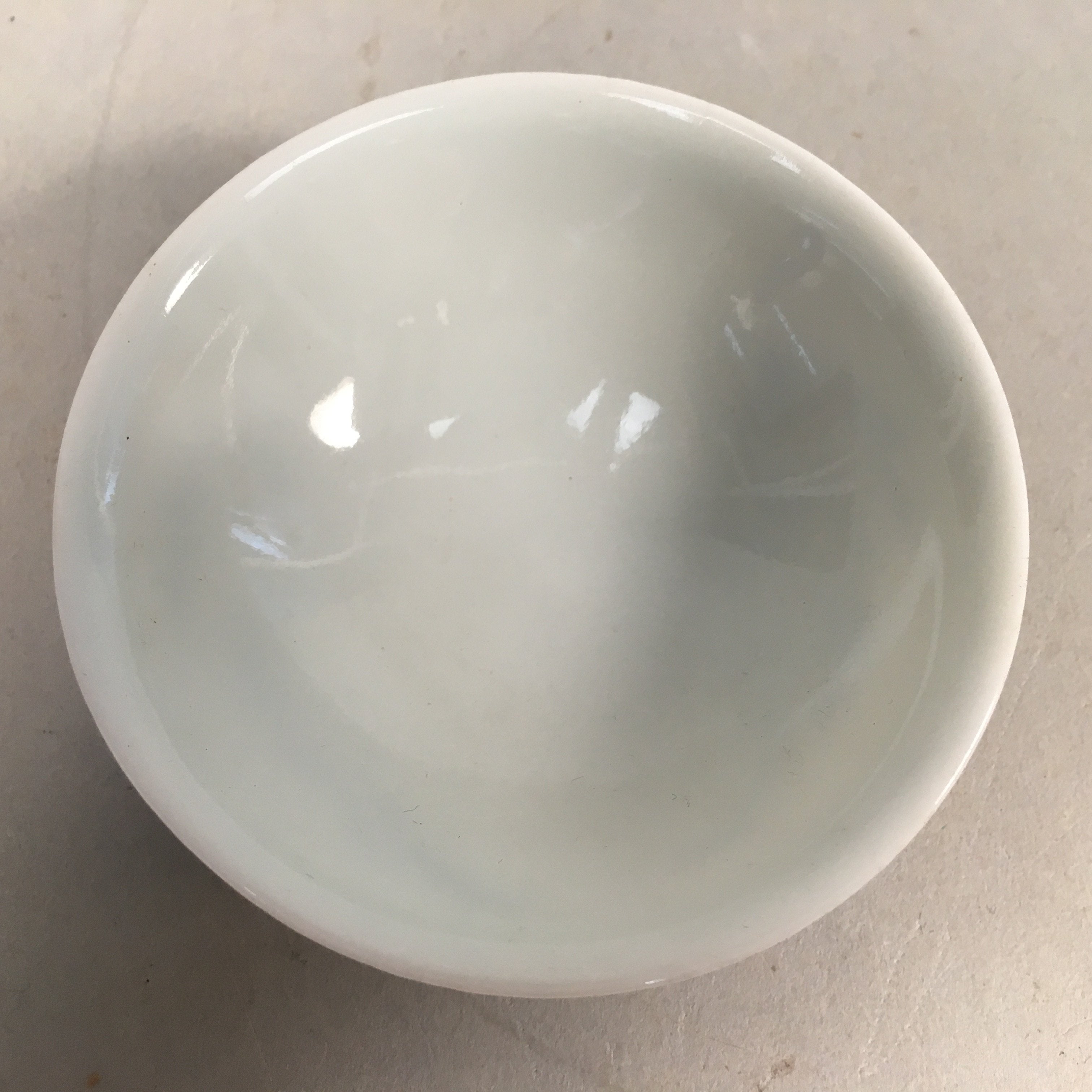 Japanese Porcelain Sake Cup Guinomi Sakazuki Vtg Phoenix Blue White GU777