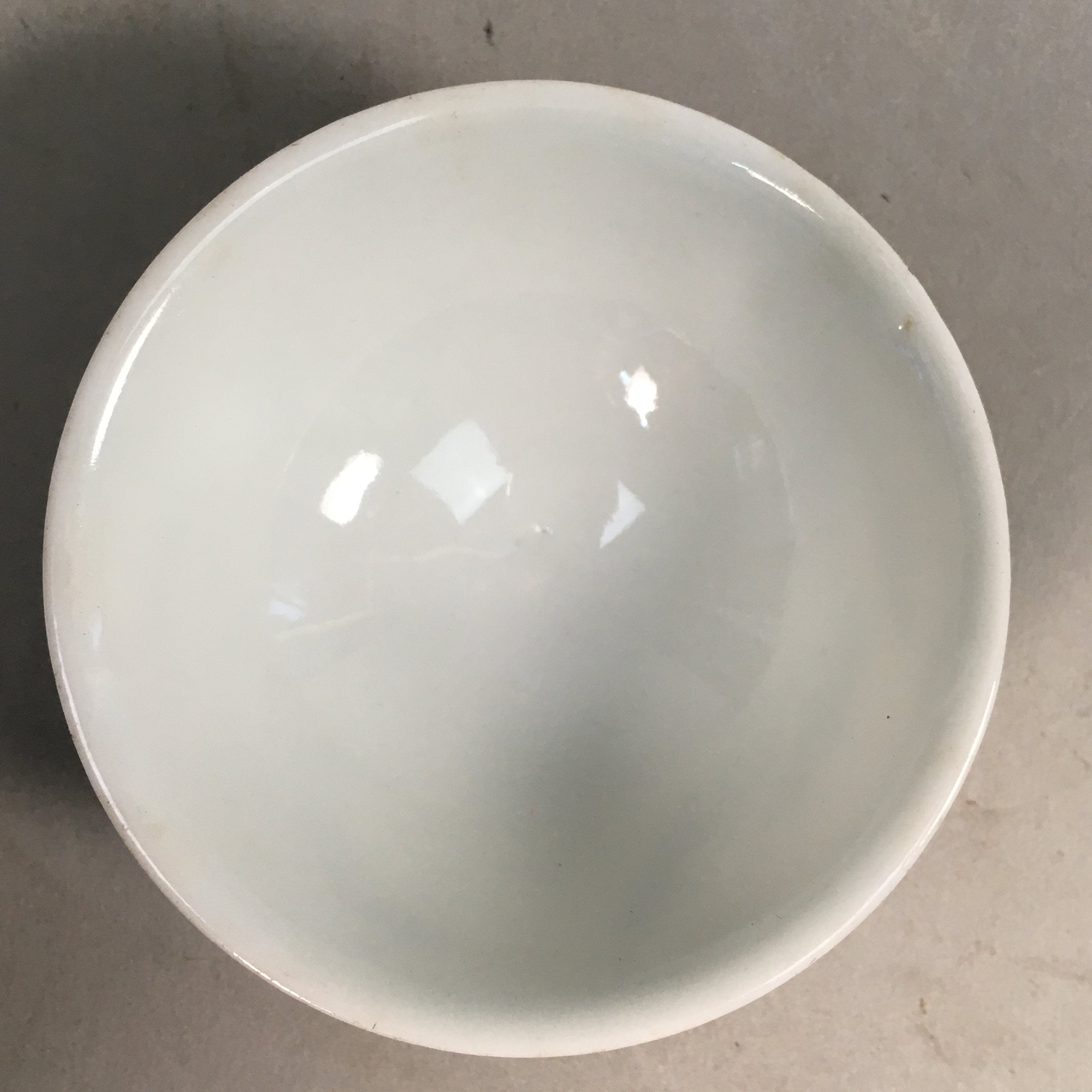 Japanese Porcelain Sake Cup Guinomi Sakazuki Vtg Phoenix Blue White GU782