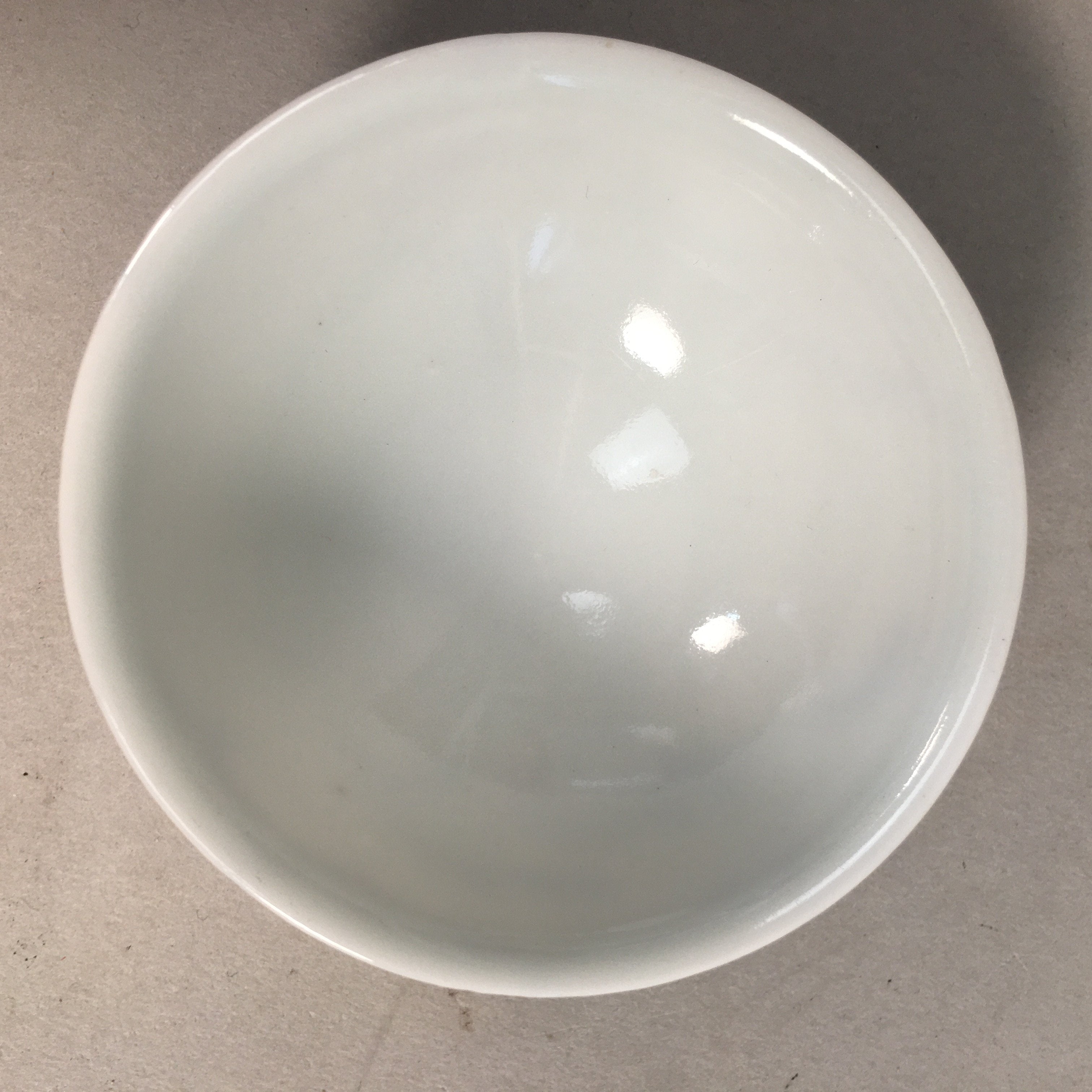 Japanese Porcelain Sake Cup Guinomi Sakazuki Vtg Phoenix Blue White GU789