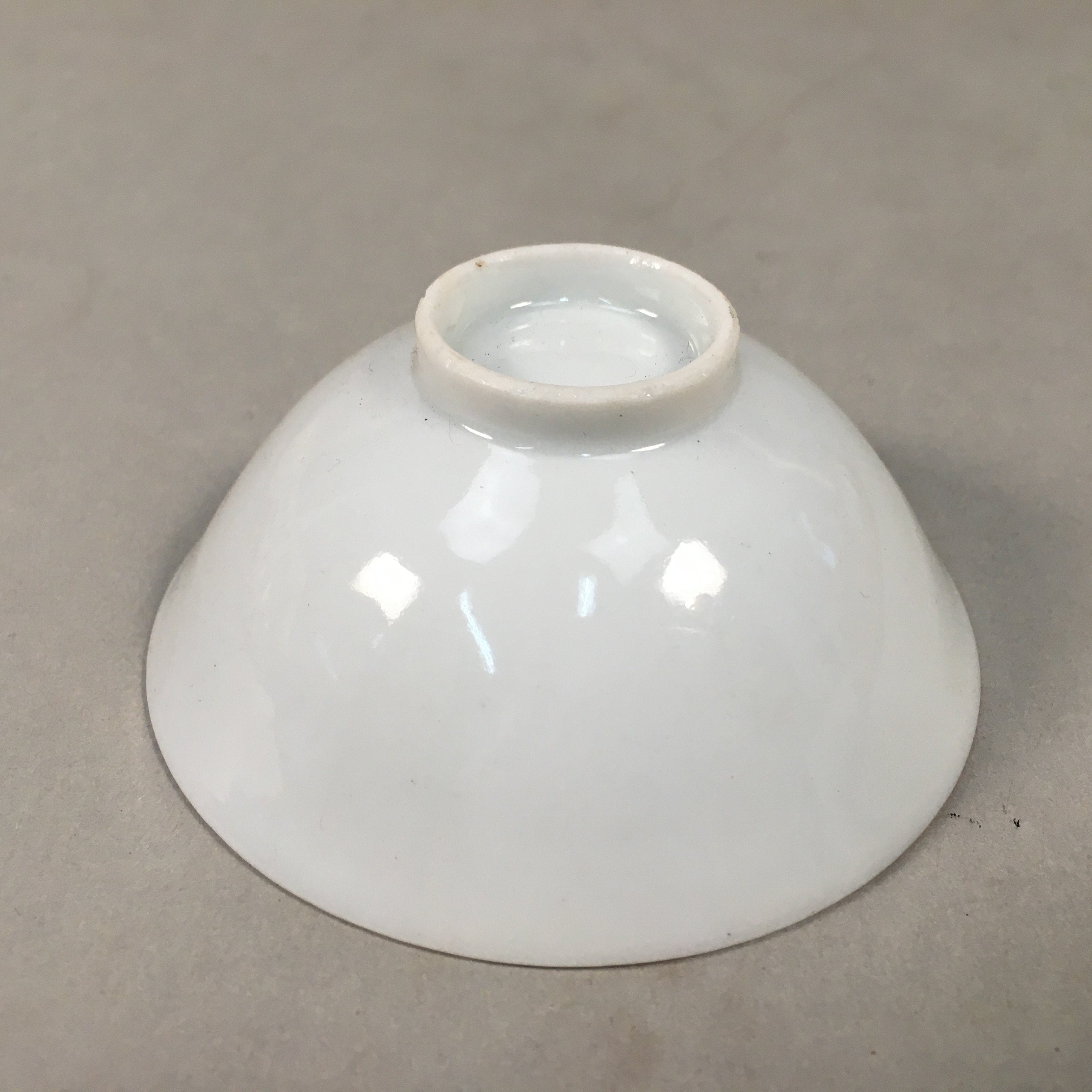 Japanese Porcelain Sake Cup Guinomi Sakazuki Vtg Pine Tree Plum Blossom GU854