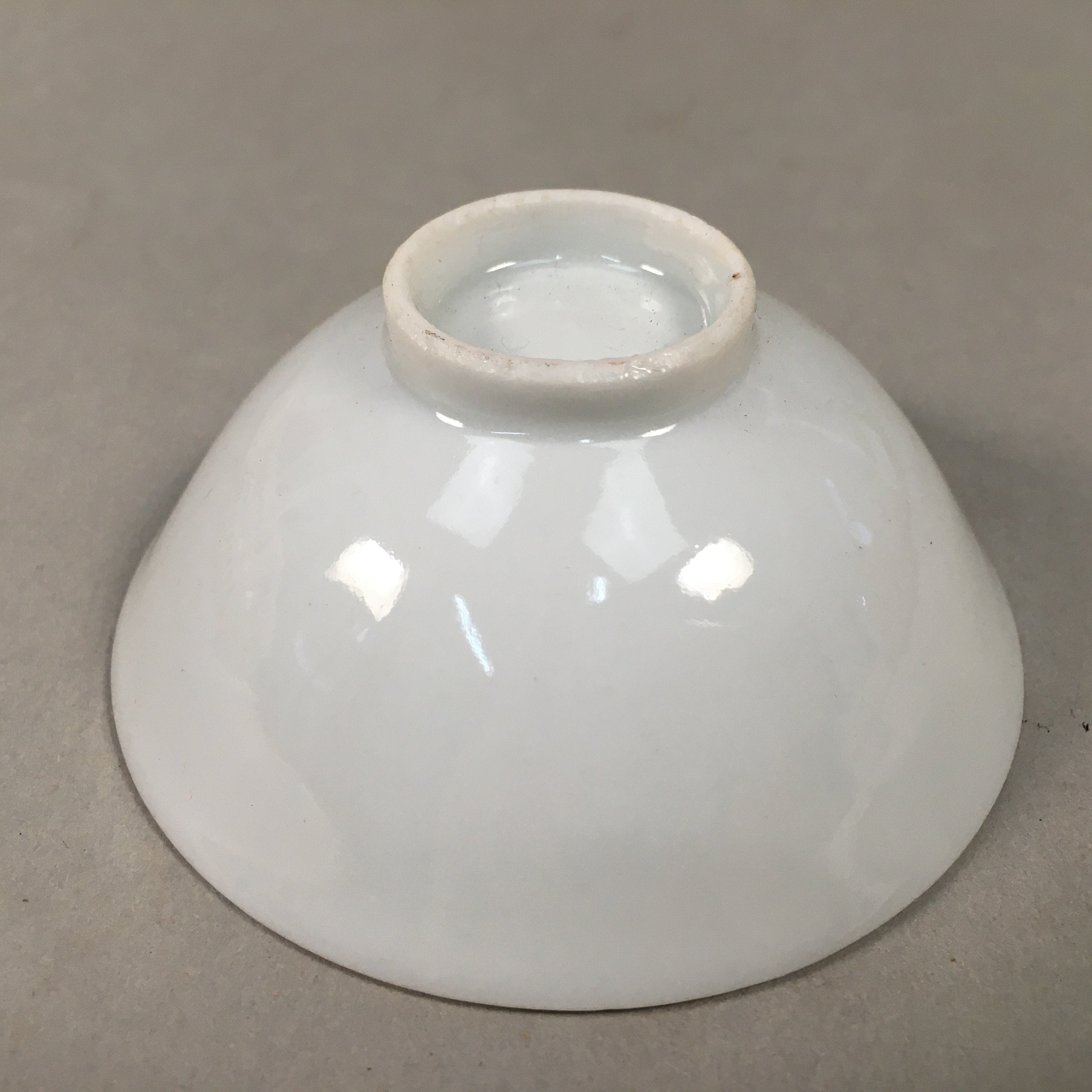 Japanese Porcelain Sake Cup Guinomi Sakazuki Vtg Pine Tree Plum Blossom GU854
