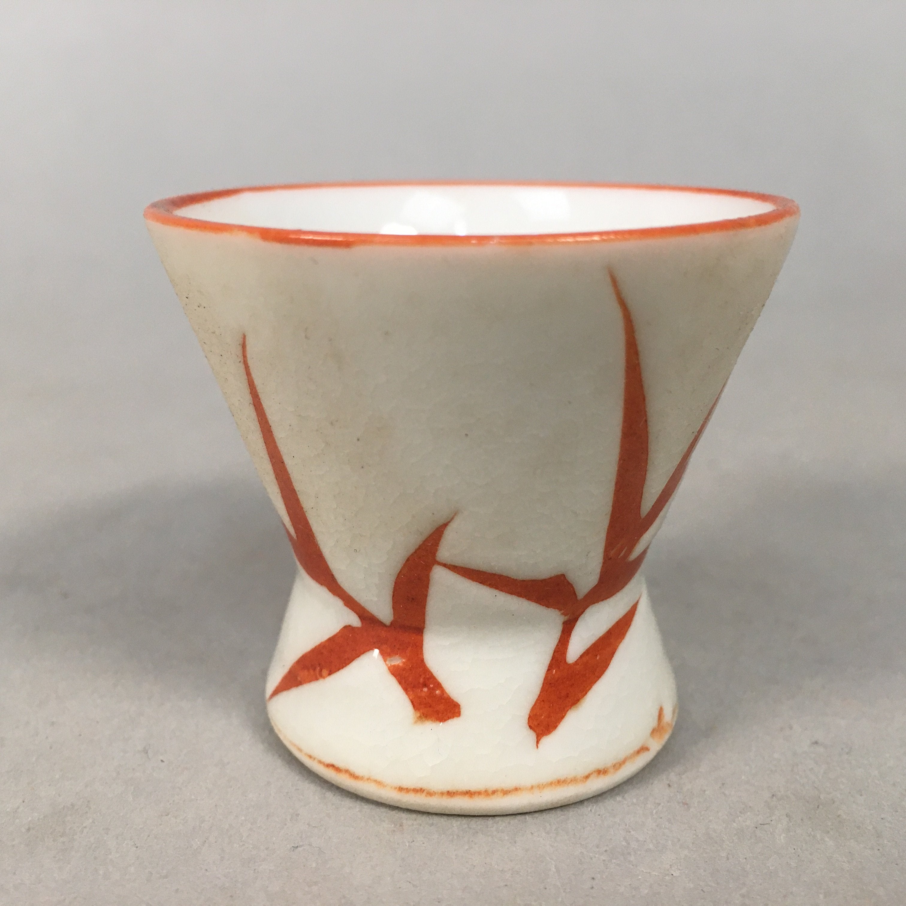 Japanese Porcelain Sake Cup Guinomi Sakazuki Vtg Red White Leaf GU826