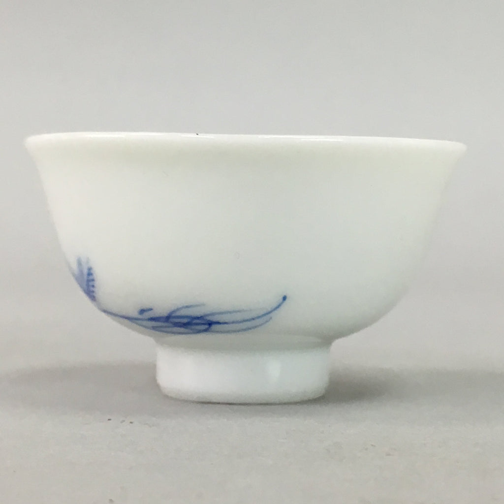 Japanese Porcelain Sake Cup Guinomi Sakazuki Vtg Sometsuke Blue White GU534