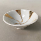 Japanese Porcelain Sake Cup Guinomi Sakazuki Vtg White Gold Ribbon GU858