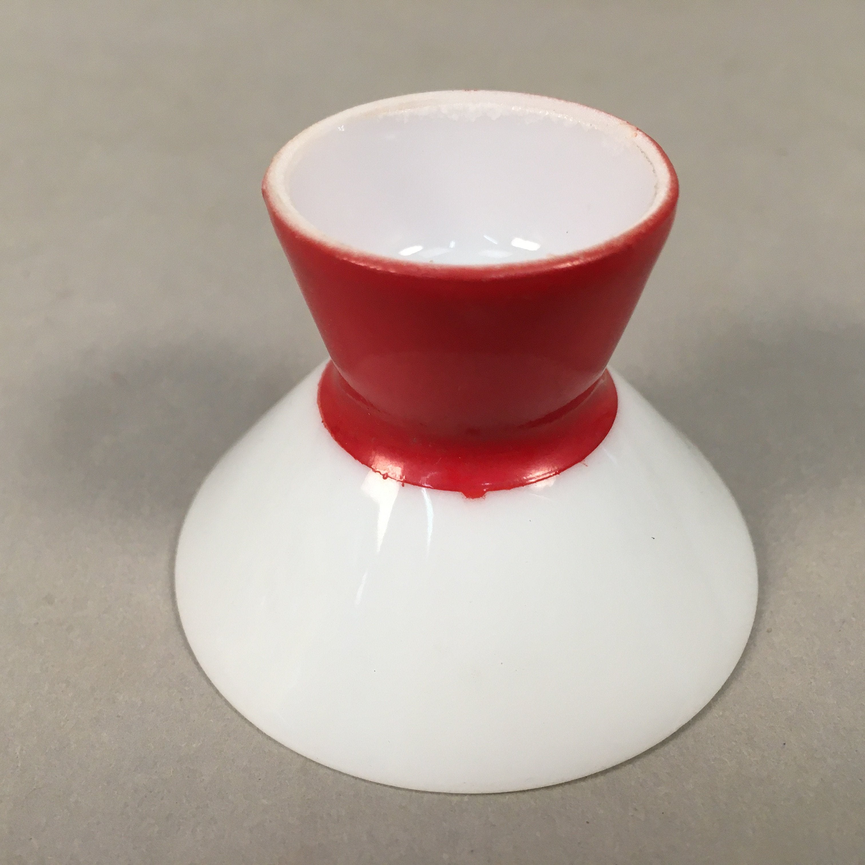 Japanese Porcelain Sake Cup Guinomi Sakazuki Vtg White Red Tall GU864