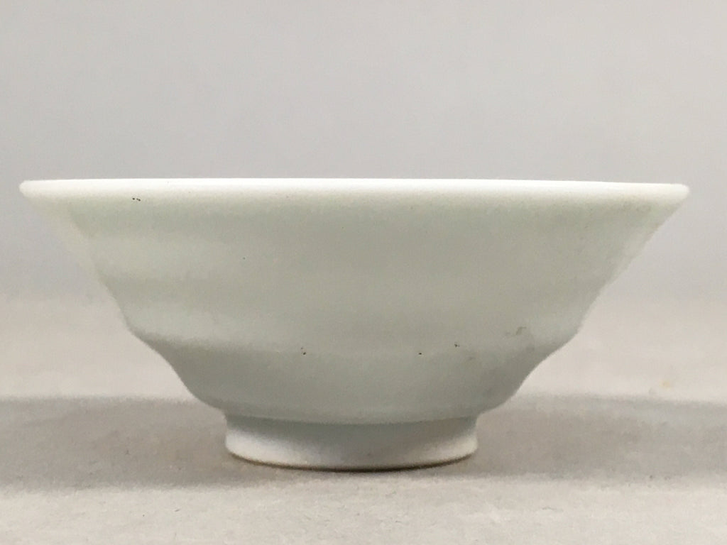 Japanese Porcelain Sake Cup Guinomi Sakazuki Vtg White Rokurome GU808