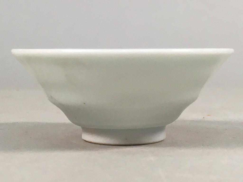 Japanese Porcelain Sake Cup Guinomi Sakazuki Vtg White Rokurome GU808