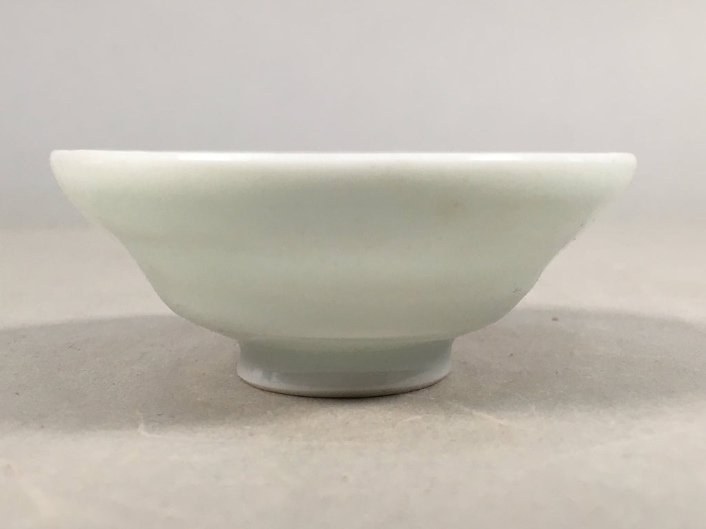 Japanese Porcelain Sake Cup Guinomi Sakazuki Vtg White Rokurome GU809