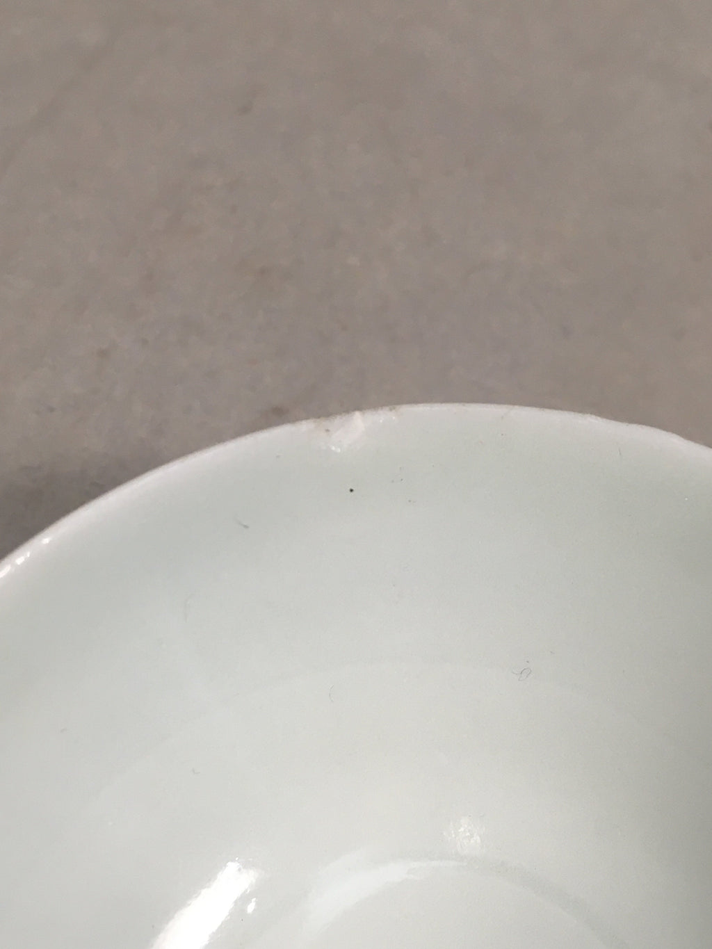 Japanese Porcelain Sake Cup Guinomi Sakazuki Vtg White Rokurome GU809