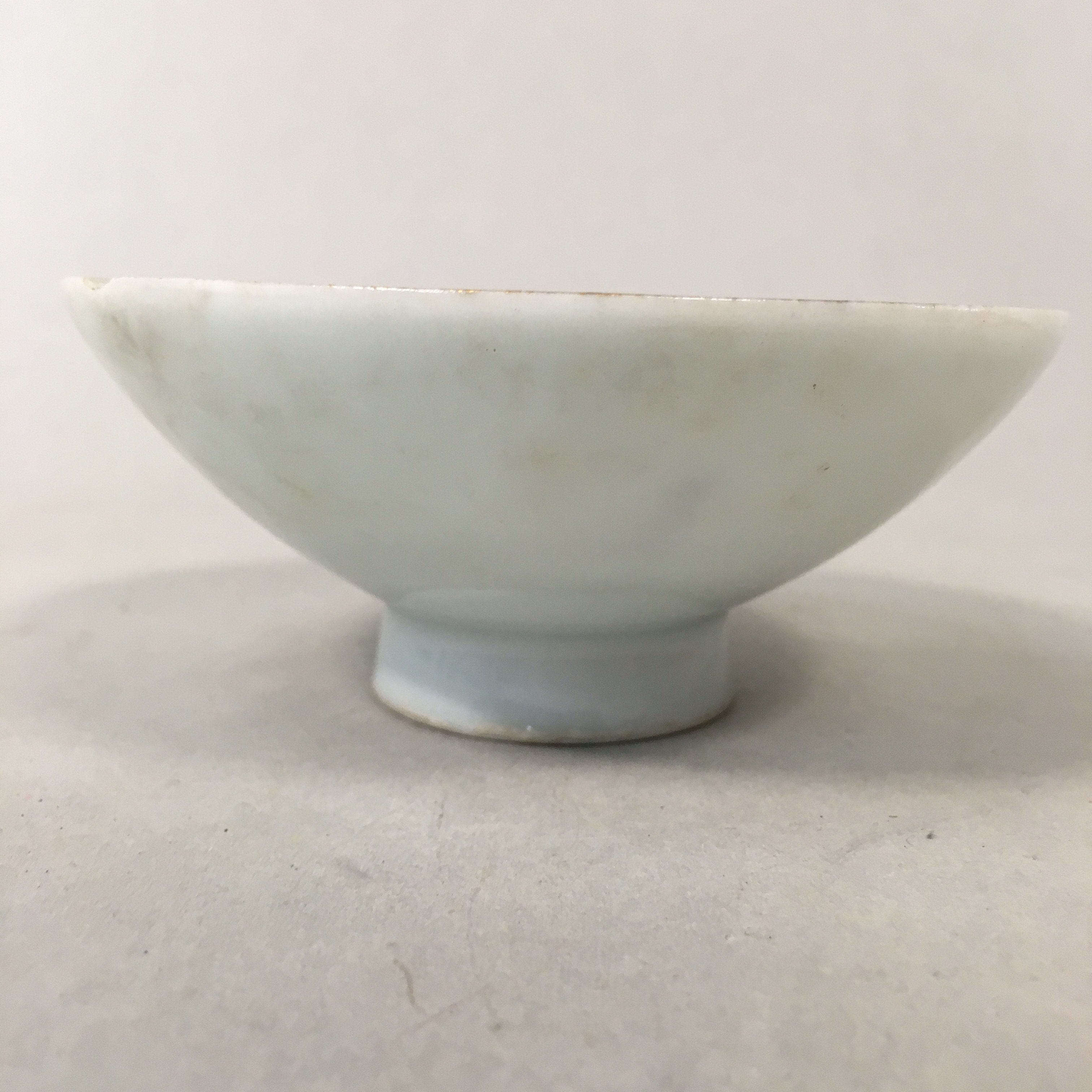 Japanese Porcelain Sake Cup Heitai hai Gunpai Vtg Army Guinomi Flag GU748