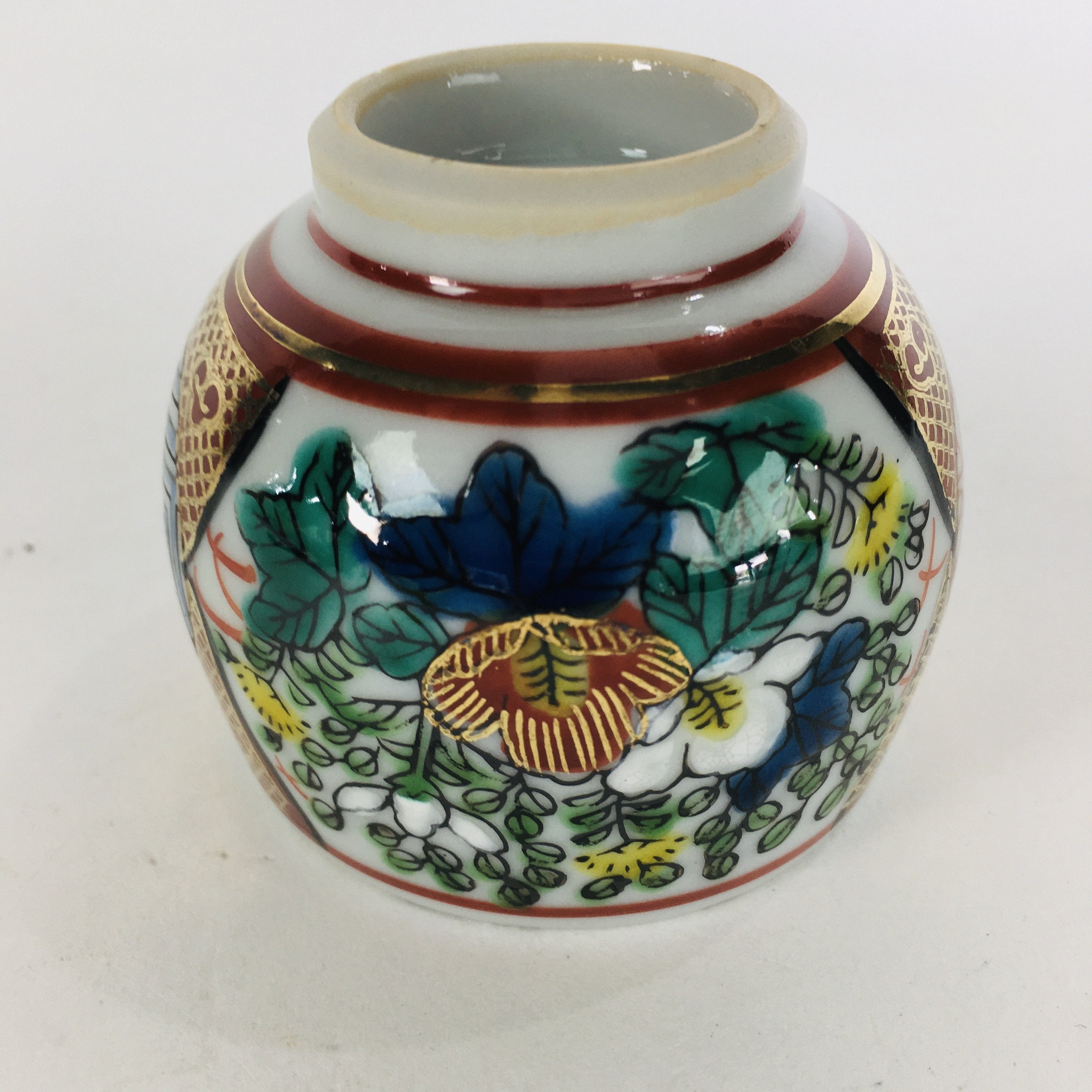 Japanese Porcelain Sake Cup Kutani ware Vtg Guinomi Ochoko Colorful Design GU887